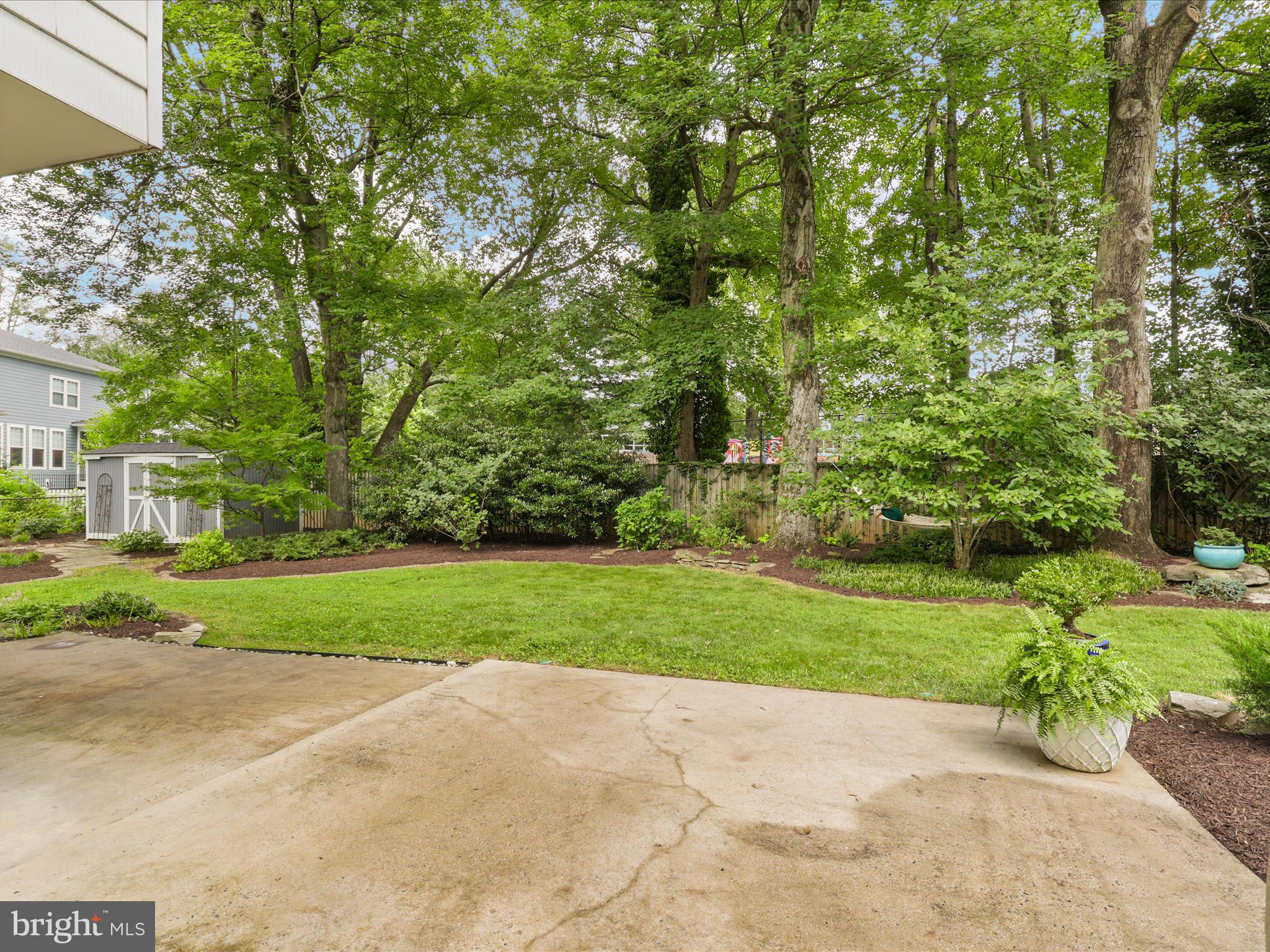 DUNN LORING WOODS - Residential