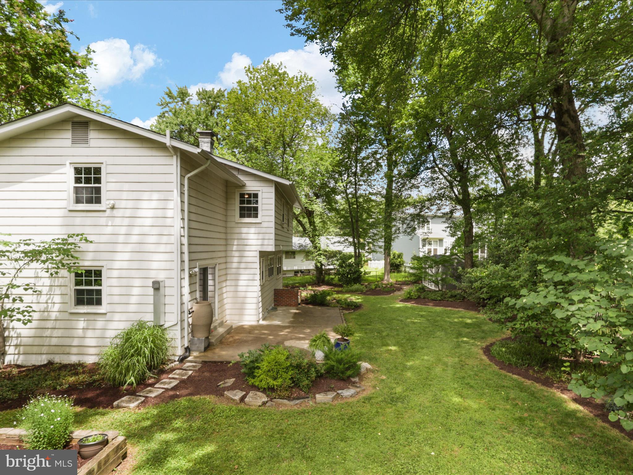 DUNN LORING WOODS - Residential