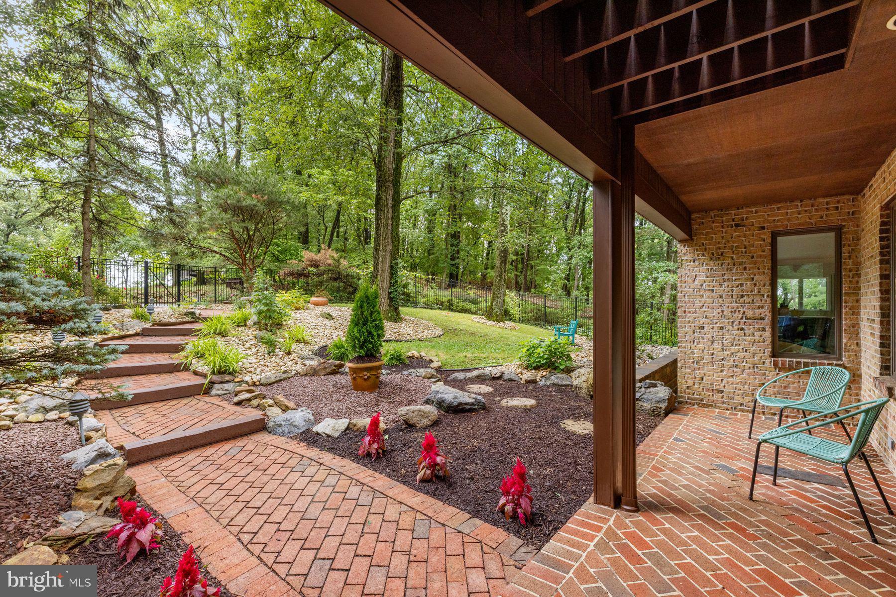 3385 WOODBRIDGE CIRCLE