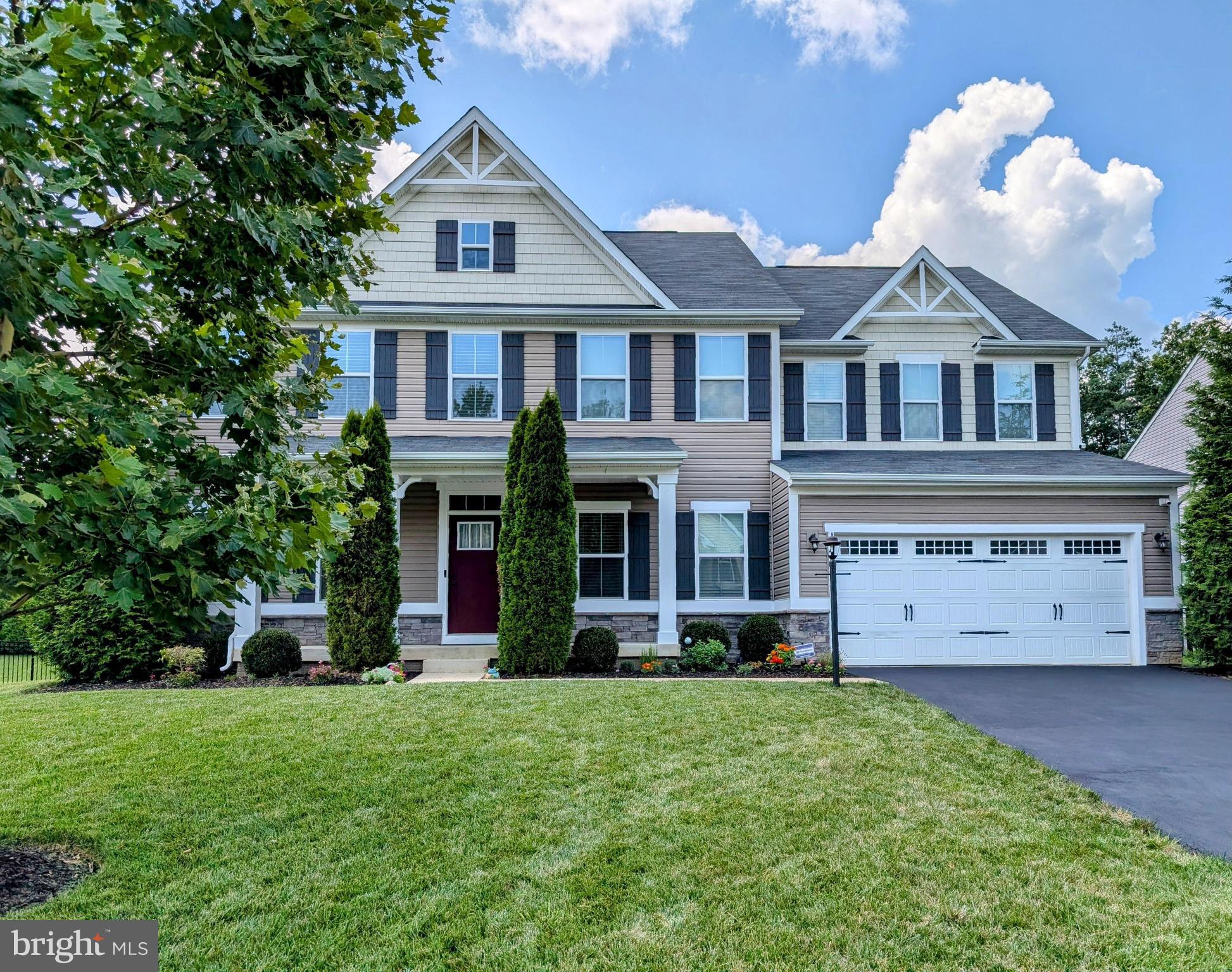 7483 LAKE WILLOW COURT