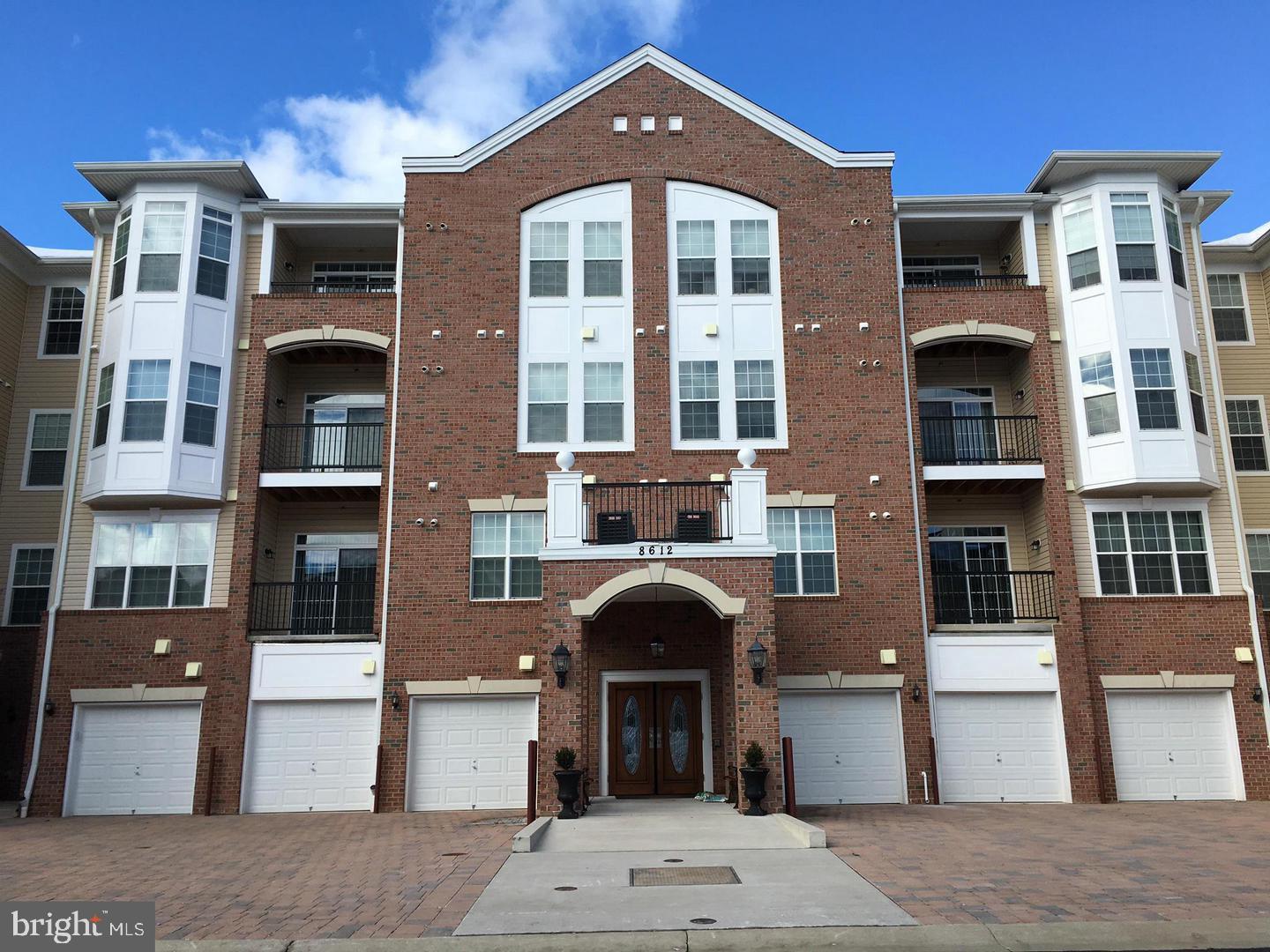 Chestnut unit with two bedrooms, two baths, a separate dining room, breakfast area and private balcony. Home also has nine foot ceilings, tray ceilings, gourmet kitchen with granite counter tops and stainless appliances. There is also a garage in the building. Community clubhouse, pool, walking trails, tennis and shopping.