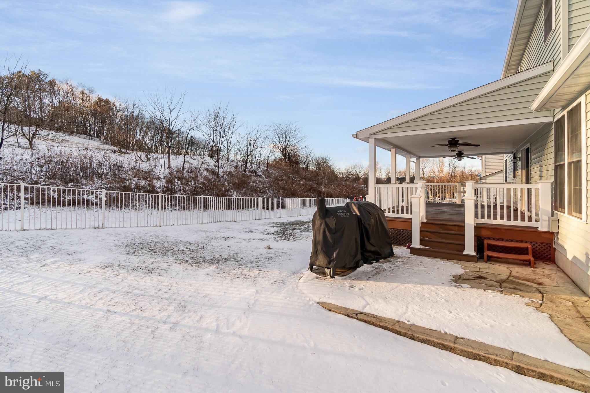 PINE RIDGE - Residential