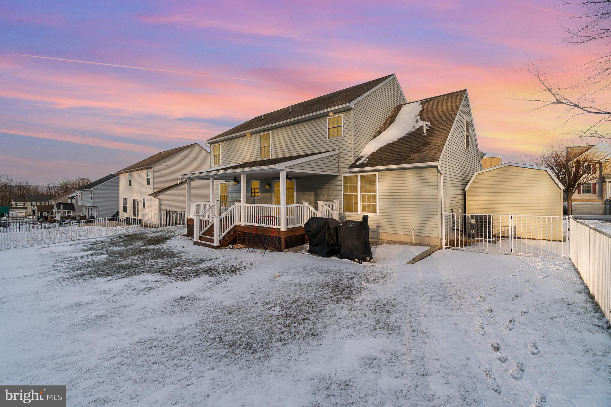 PINE RIDGE - Residential