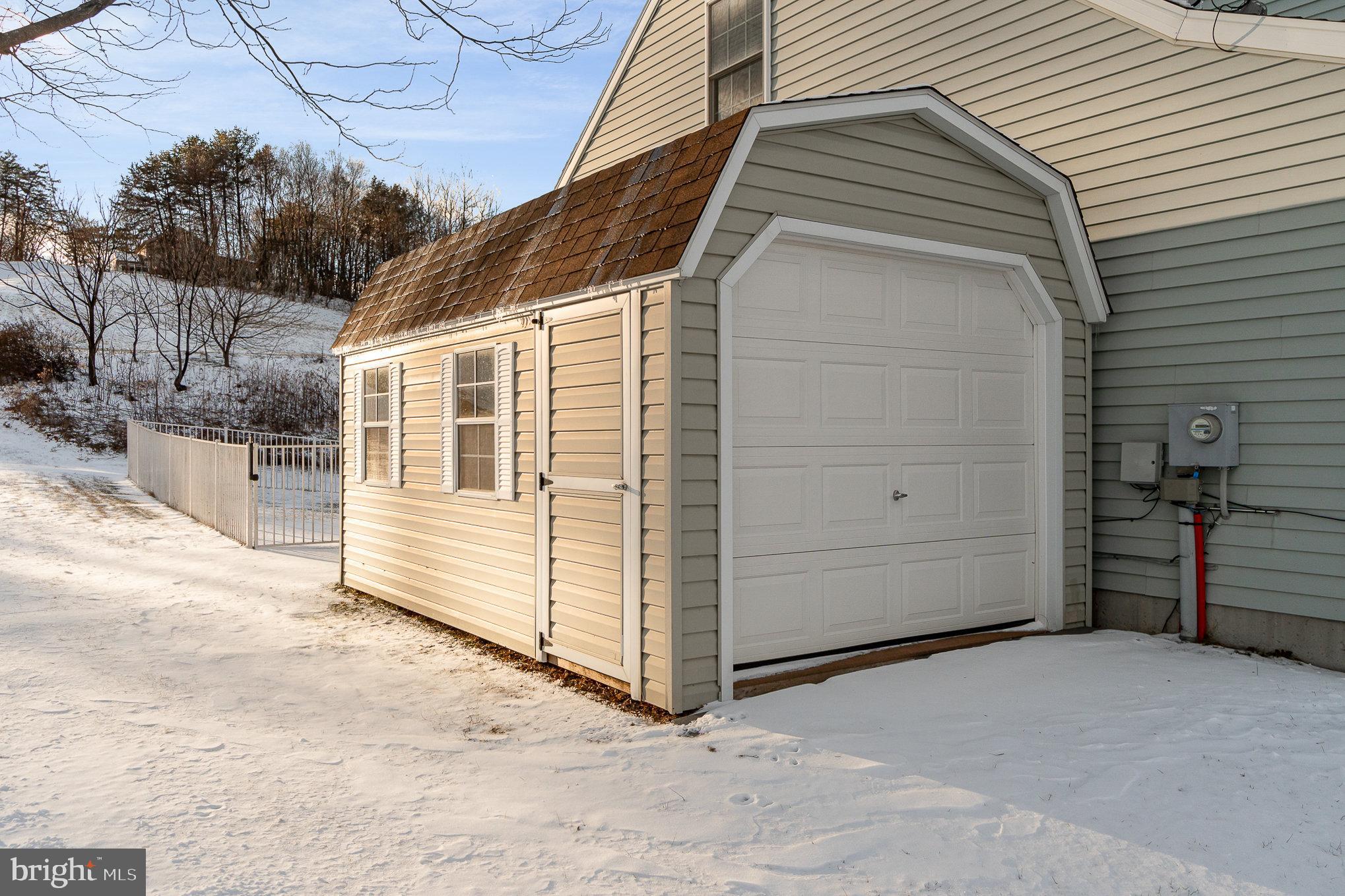 PINE RIDGE - Residential