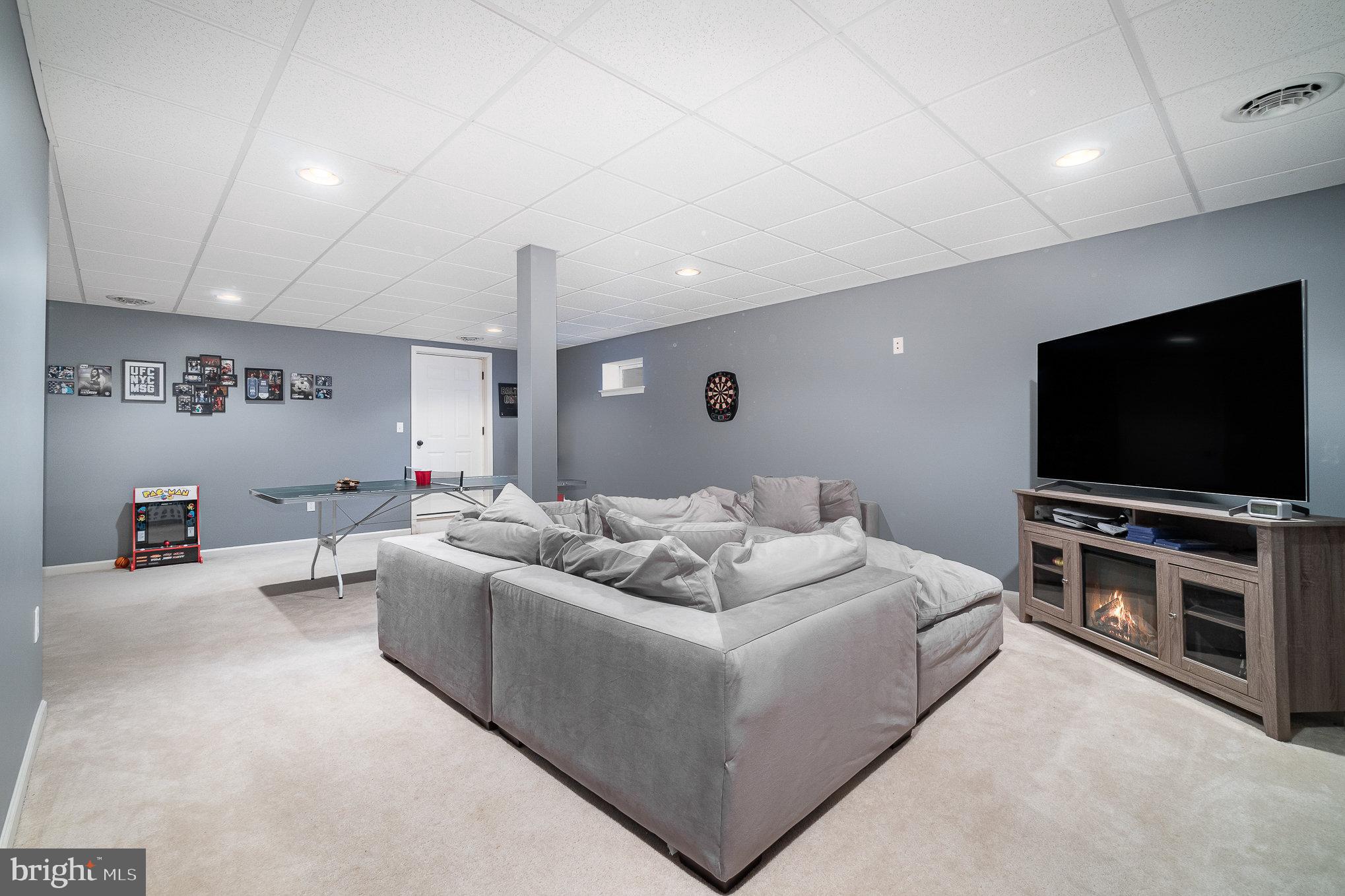 PINE RIDGE - Residential