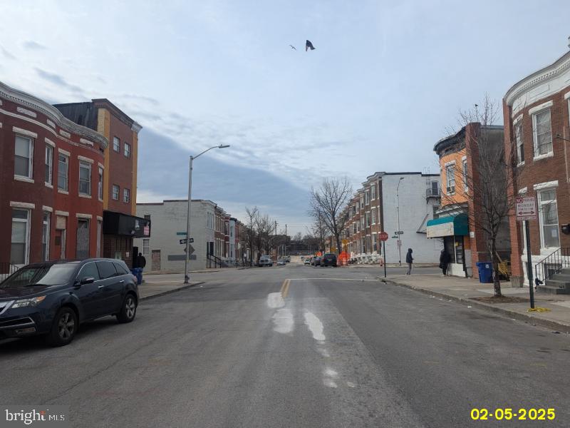 SANDTOWN-WINCHESTER - Residential