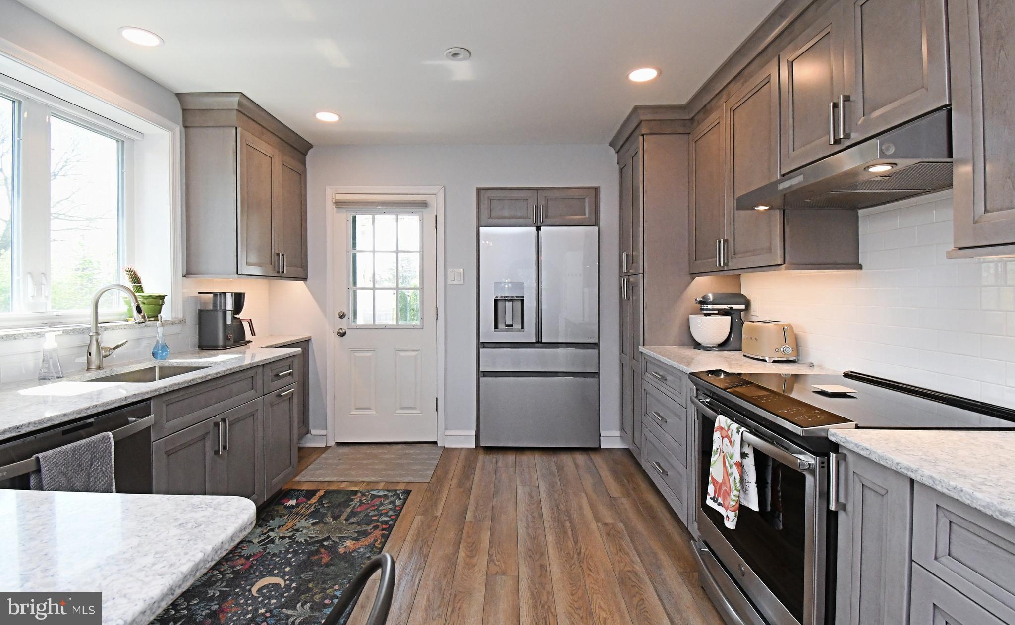 COLESTON - Residential