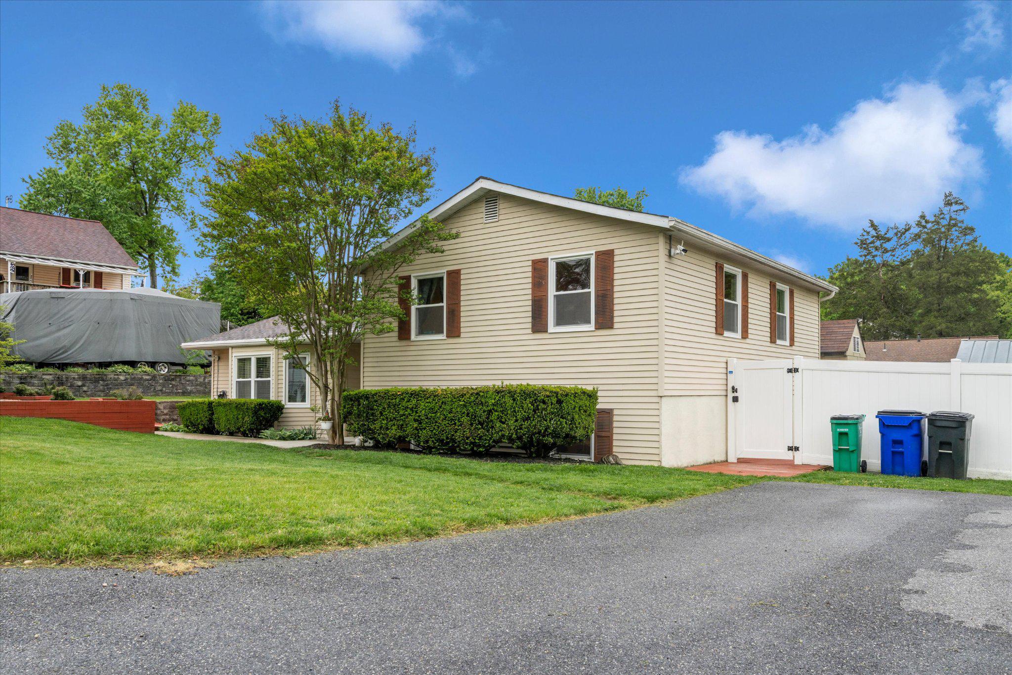 HARWOOD PARK - Residential