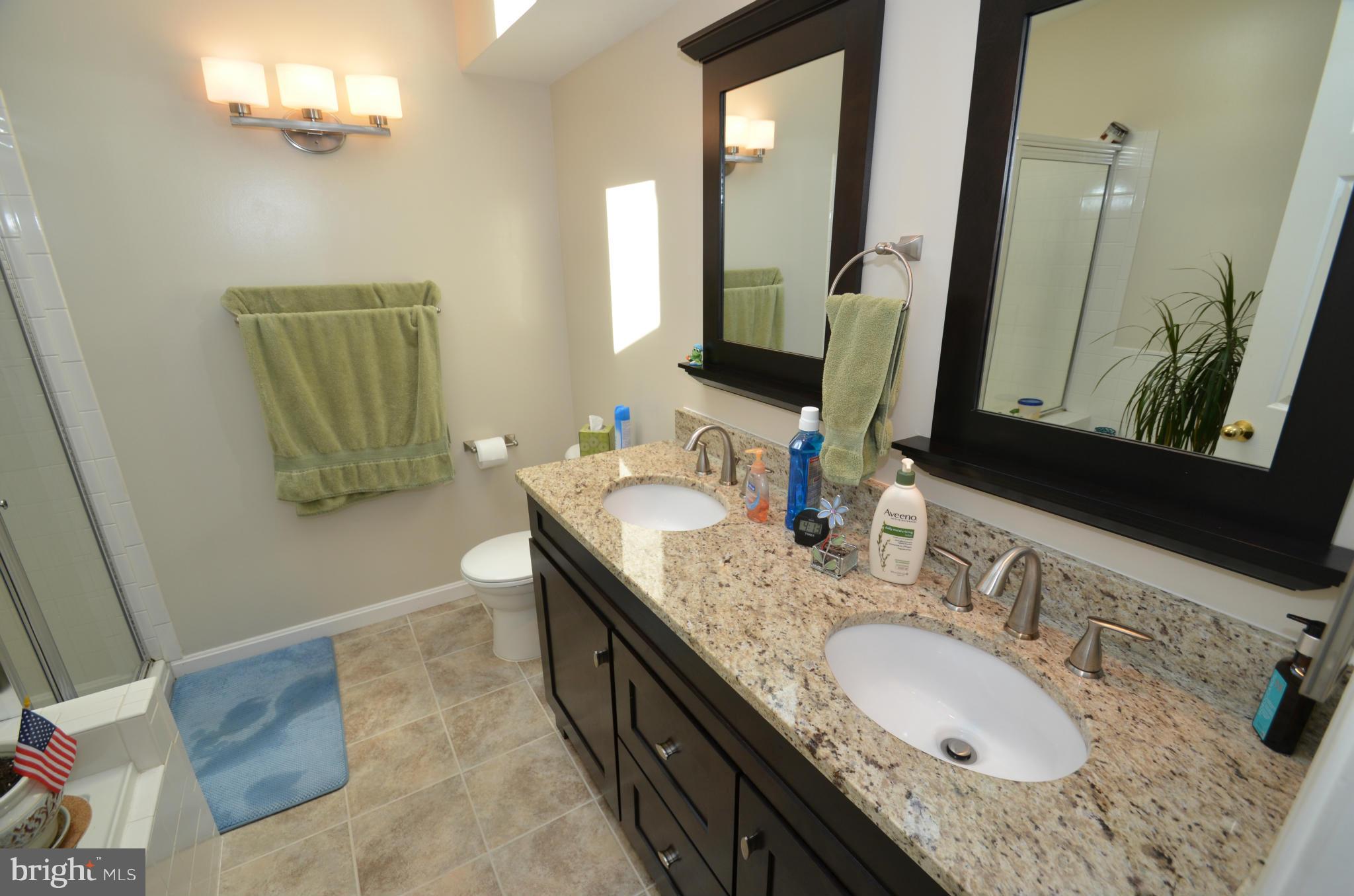 STRATFORD PLACE AT KINGS - Residential Lease