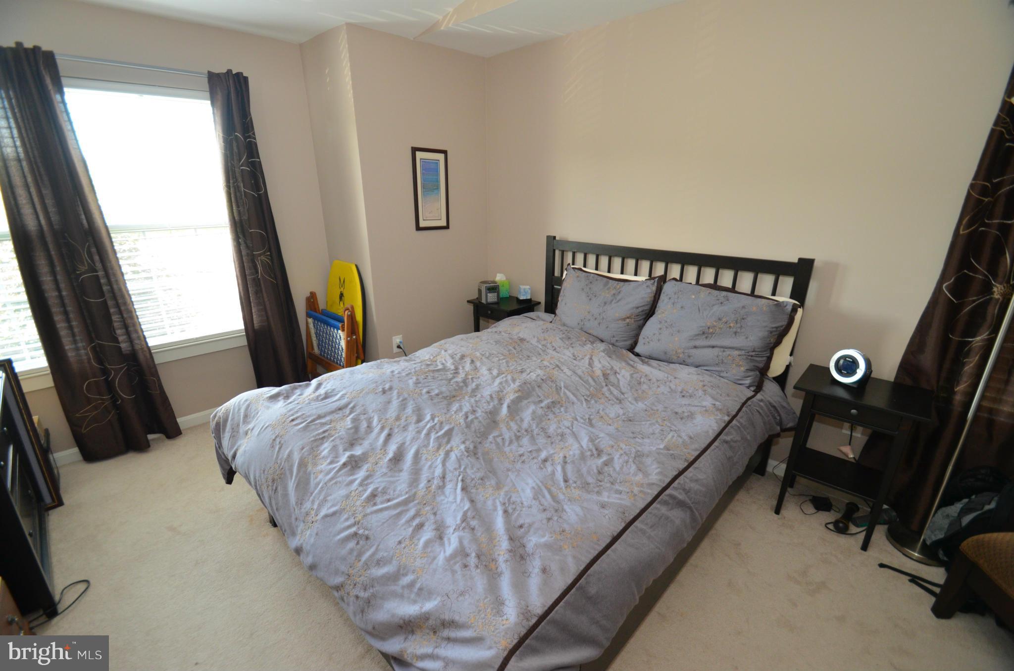 STRATFORD PLACE AT KINGS - Residential Lease