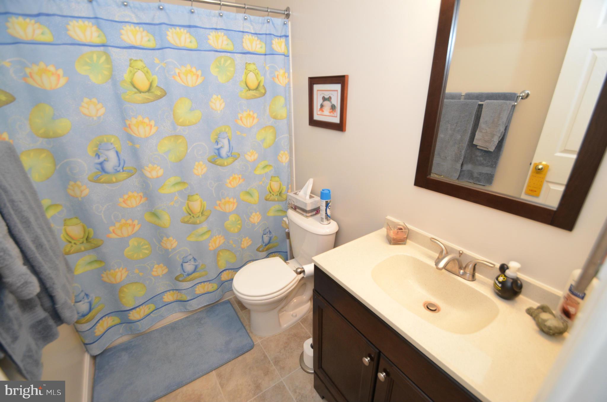 STRATFORD PLACE AT KINGS - Residential Lease