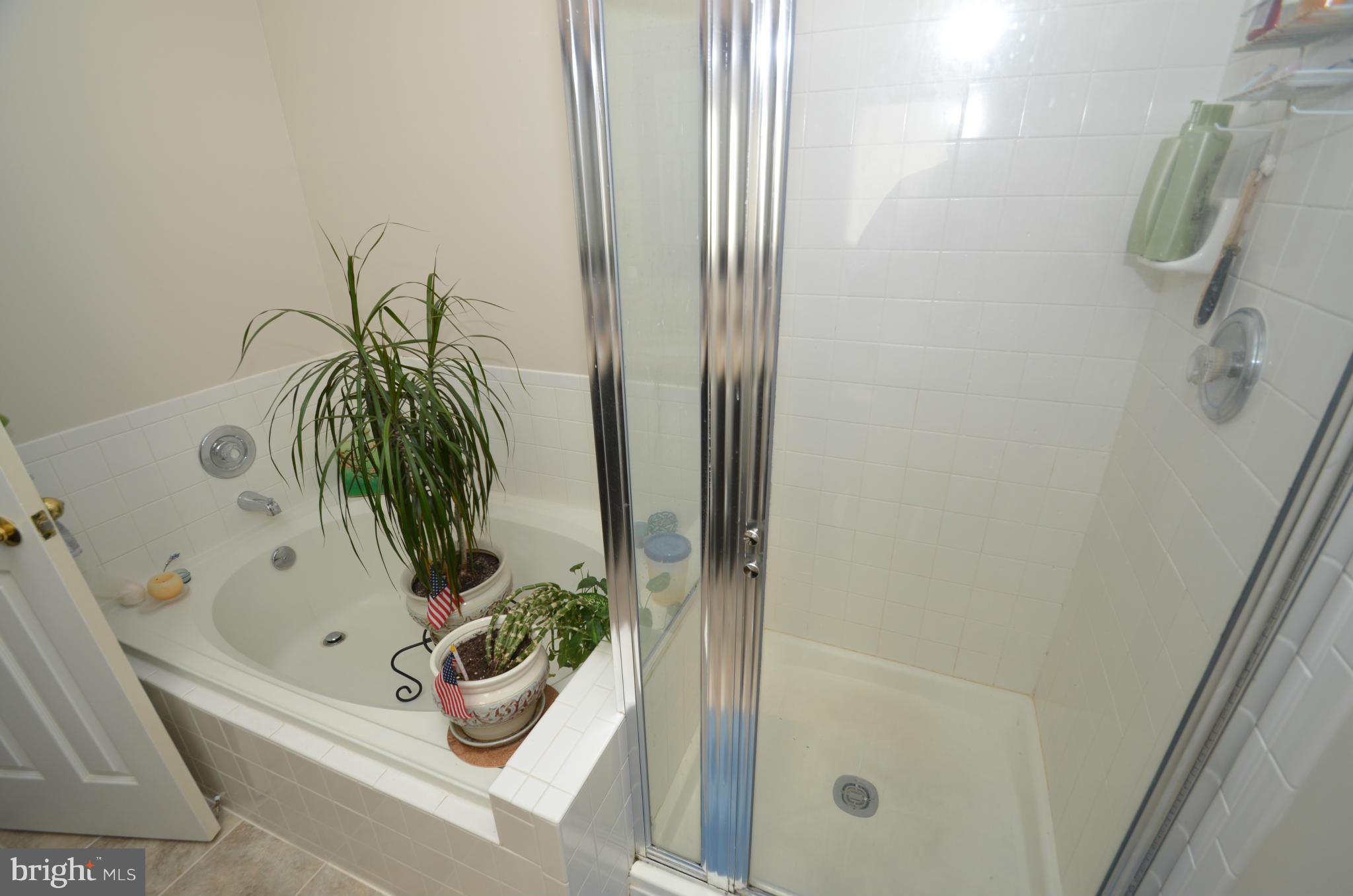 STRATFORD PLACE AT KINGS - Residential Lease