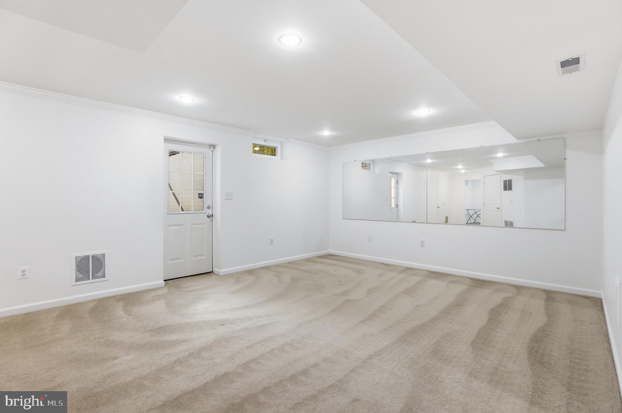 PINEY GLEN VILLAGE - Residential