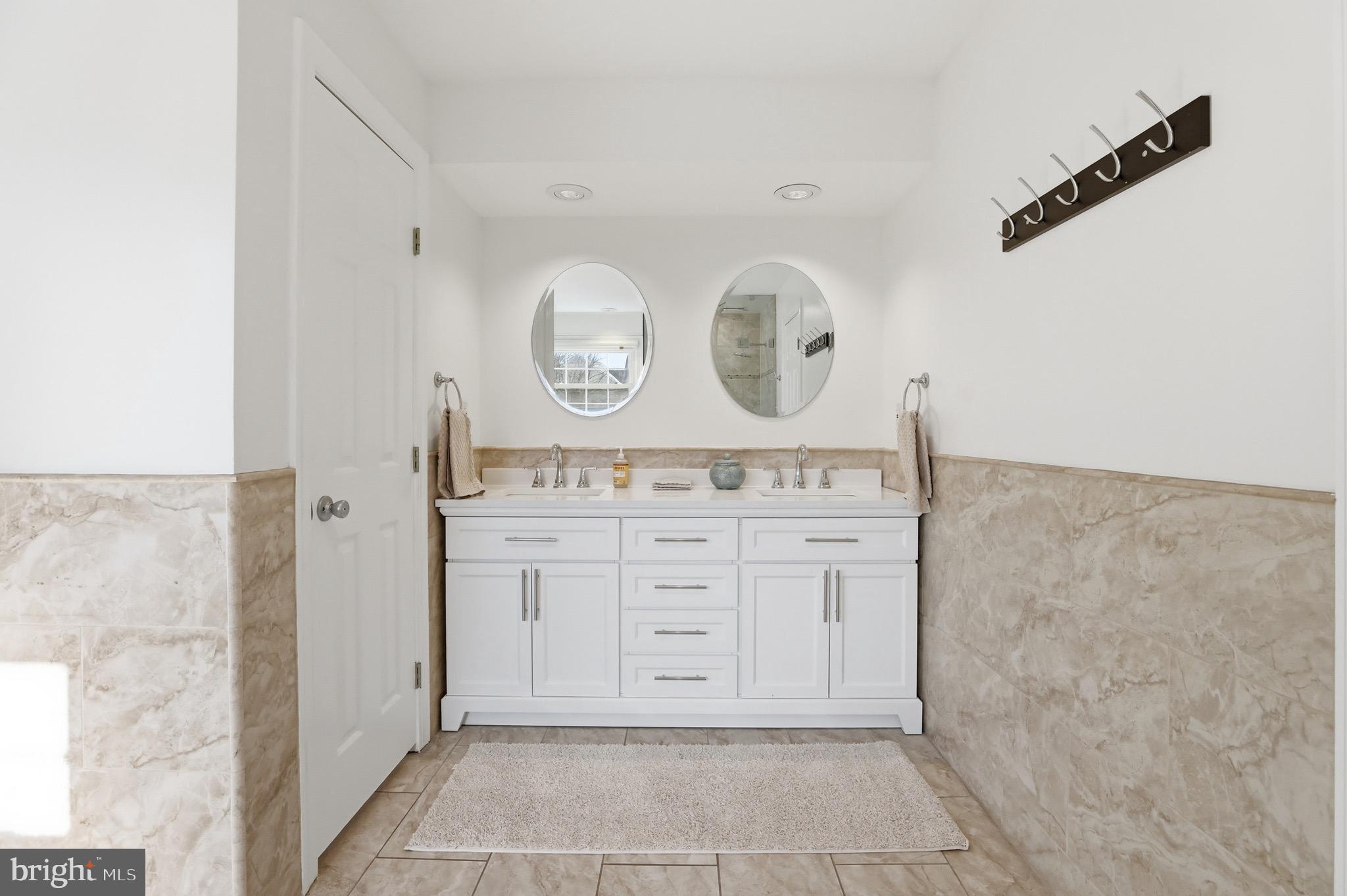 PINEY GLEN VILLAGE - Residential