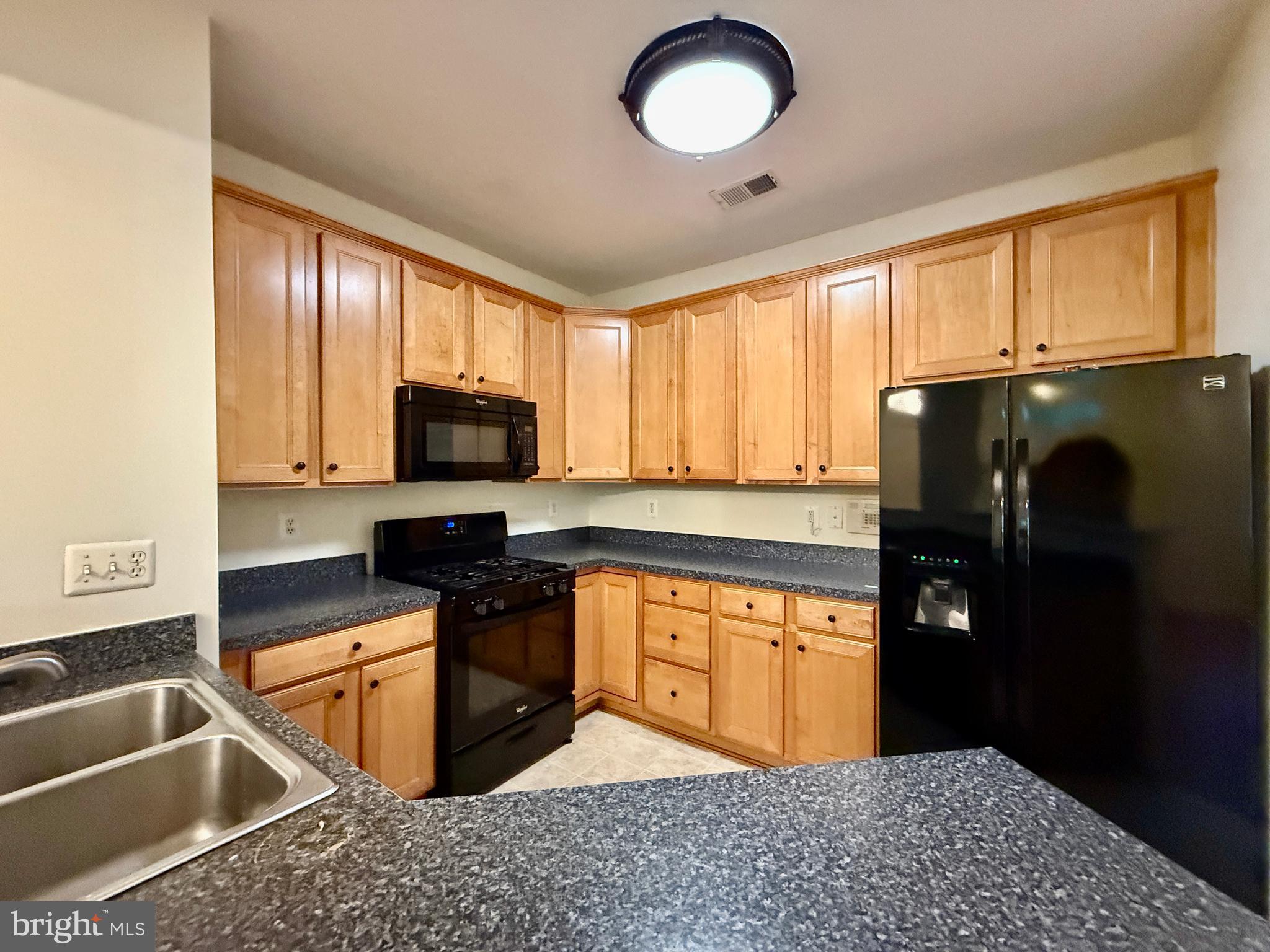 TASKERS CHANCE - Residential Lease