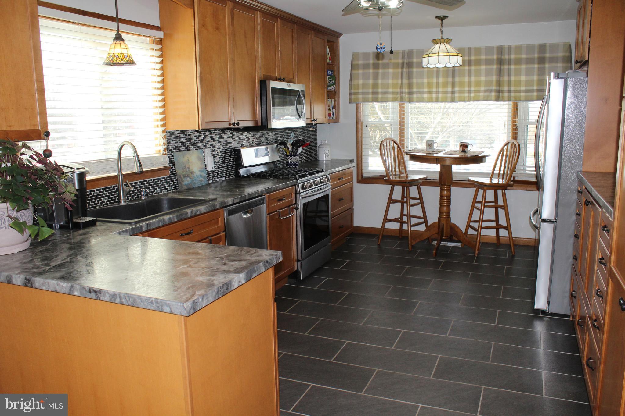 LAKE HERITAGE - Residential