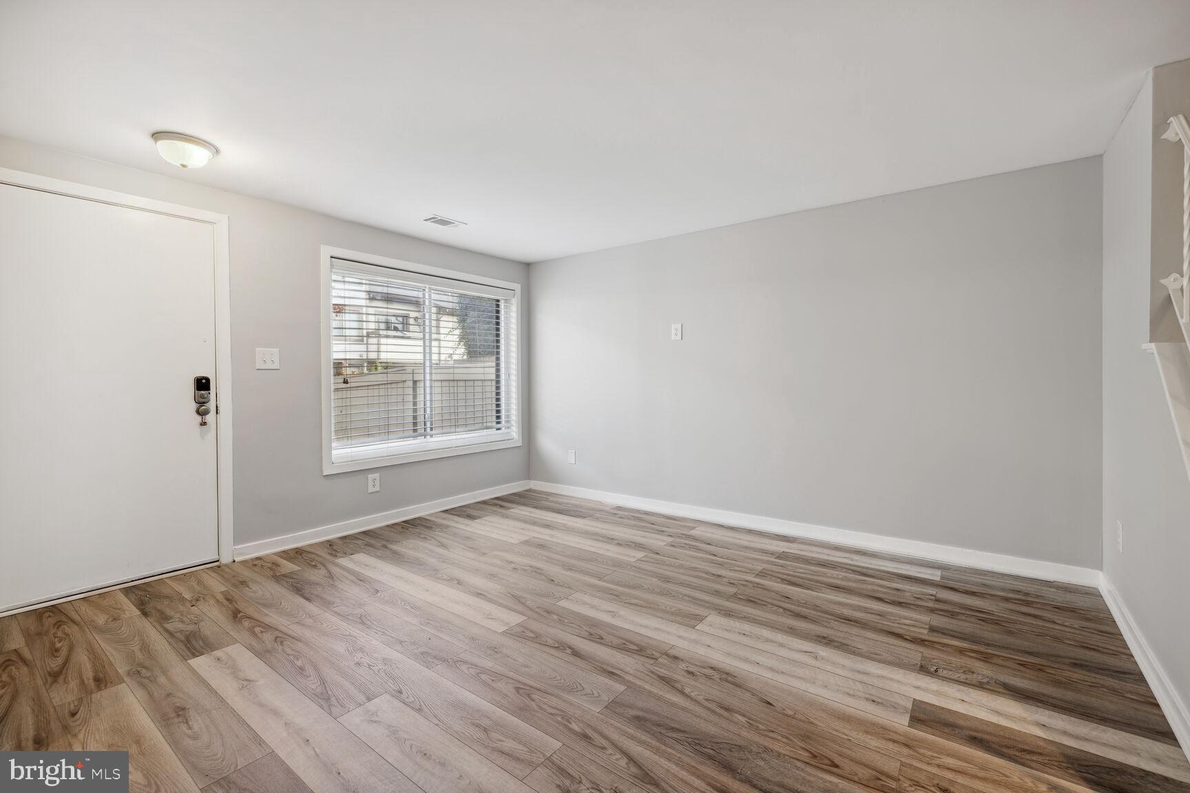 WALKERS RIDGE - Residential Lease