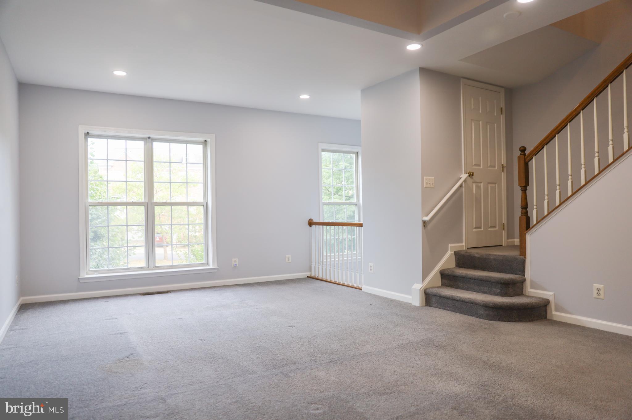 OVERLOOK - Residential Lease