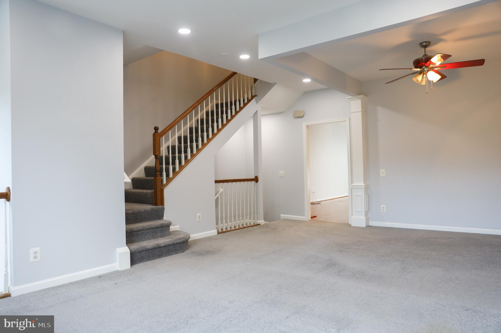 OVERLOOK - Residential Lease