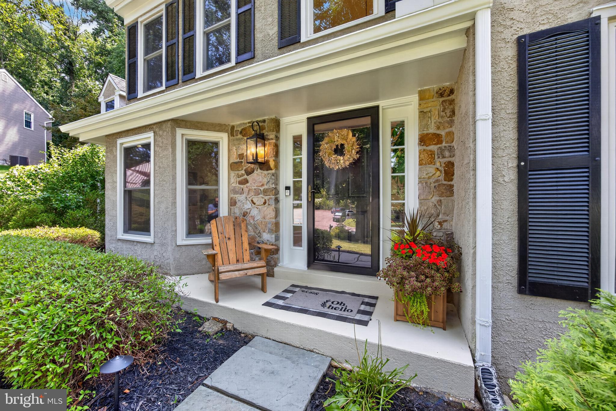 204 BUTTONWOOD DRIVE