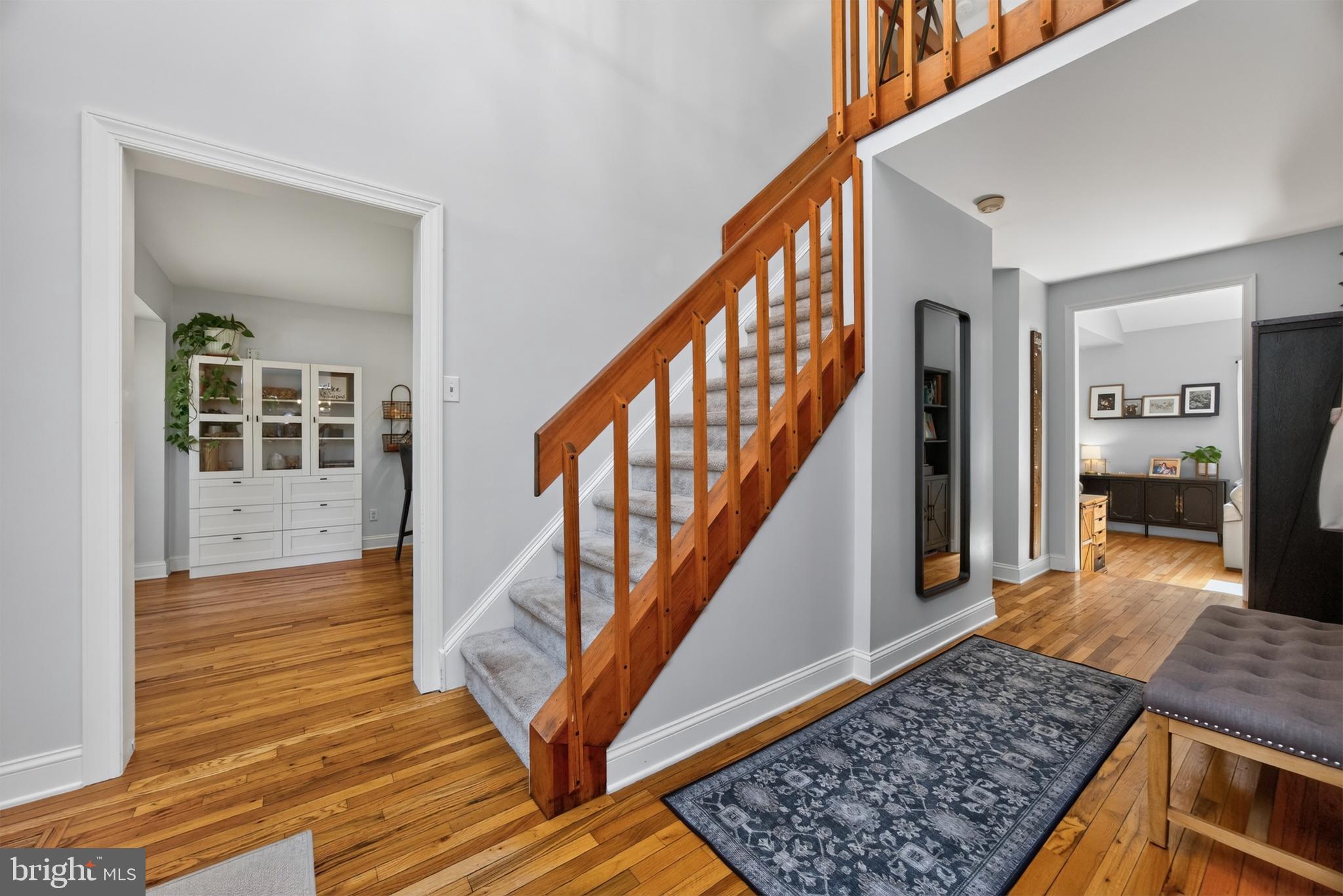 204 BUTTONWOOD DRIVE