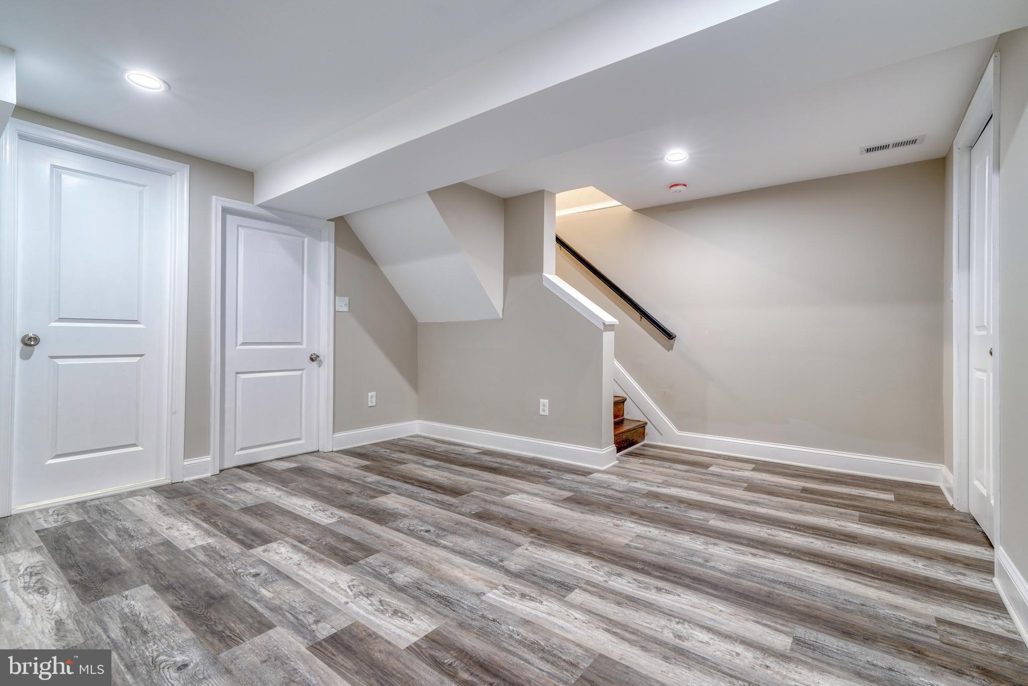 GRAY MANOR HOMES - Residential