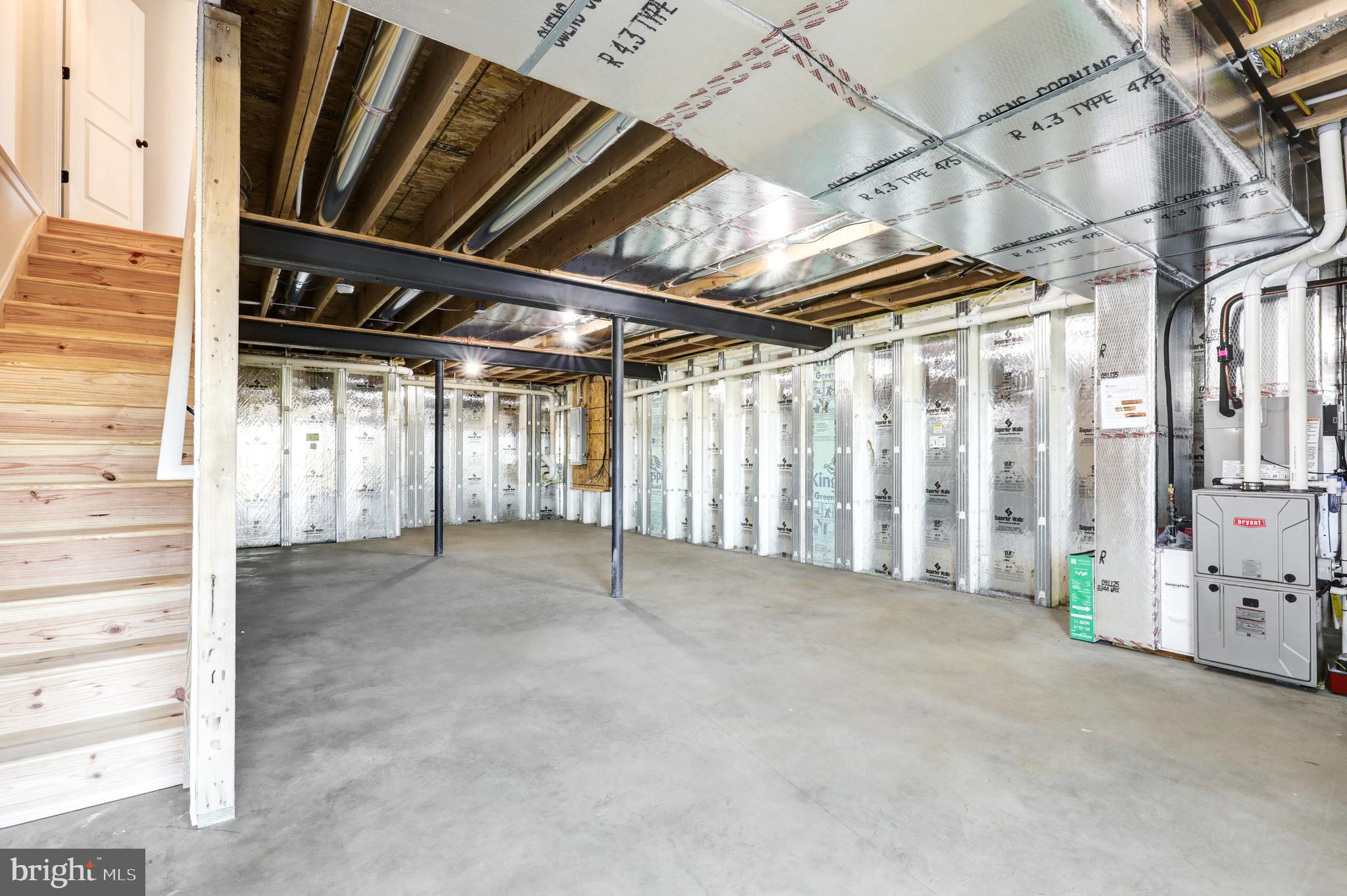 BRIDLE PATH - Residential