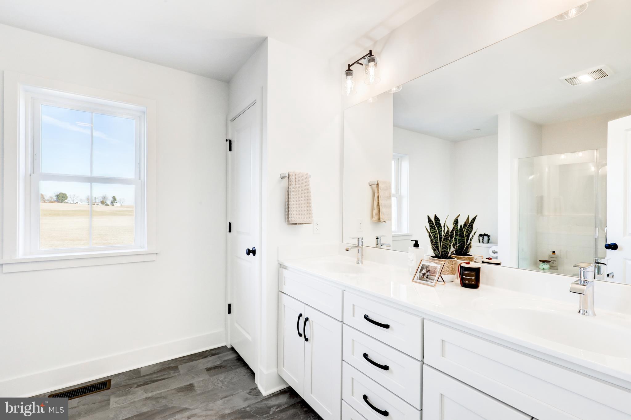 BRIDLE PATH - Residential