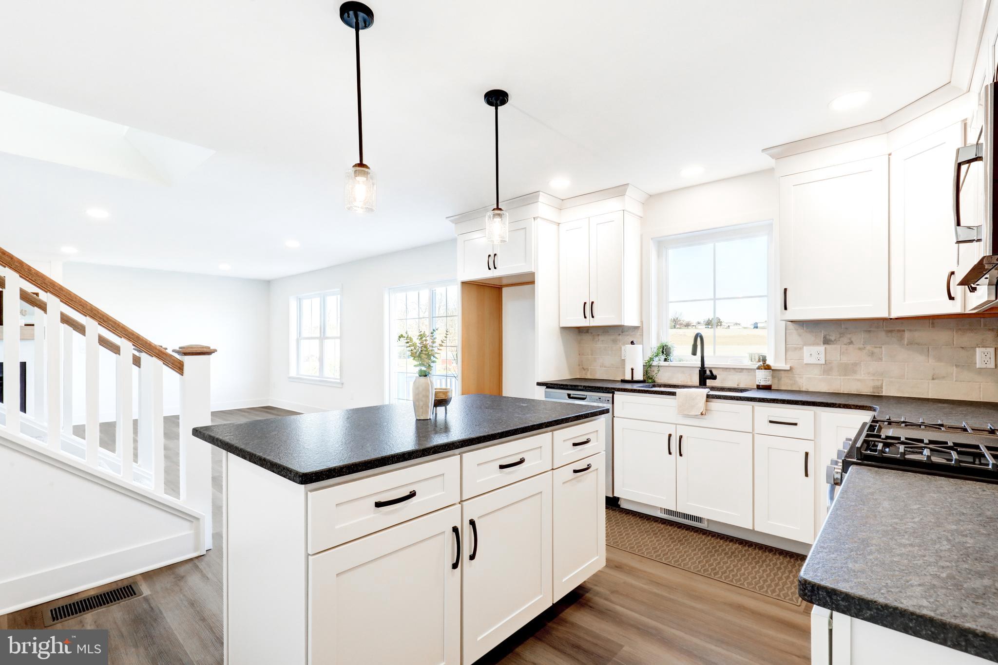 BRIDLE PATH - Residential