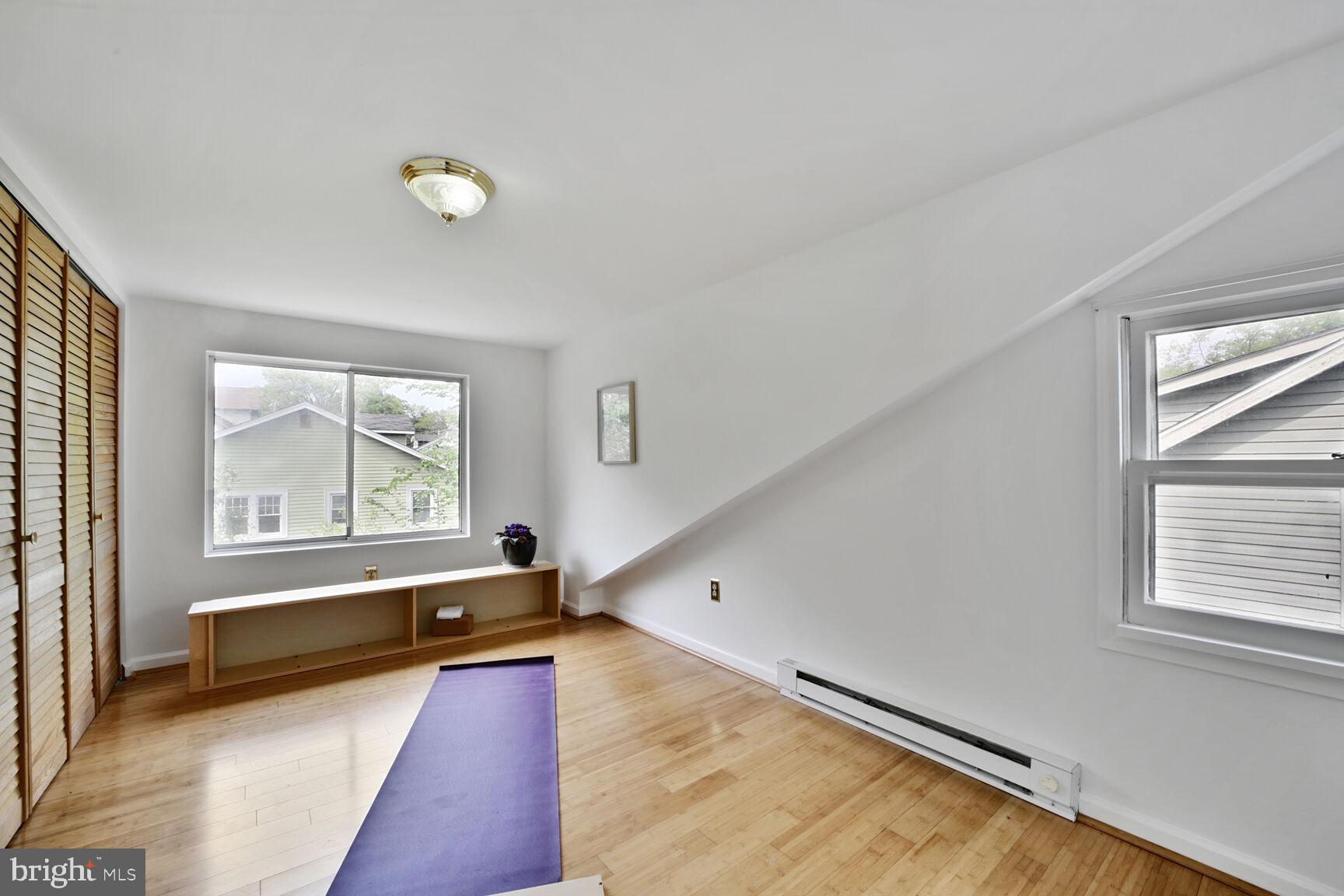 ELLAVILLE - Residential