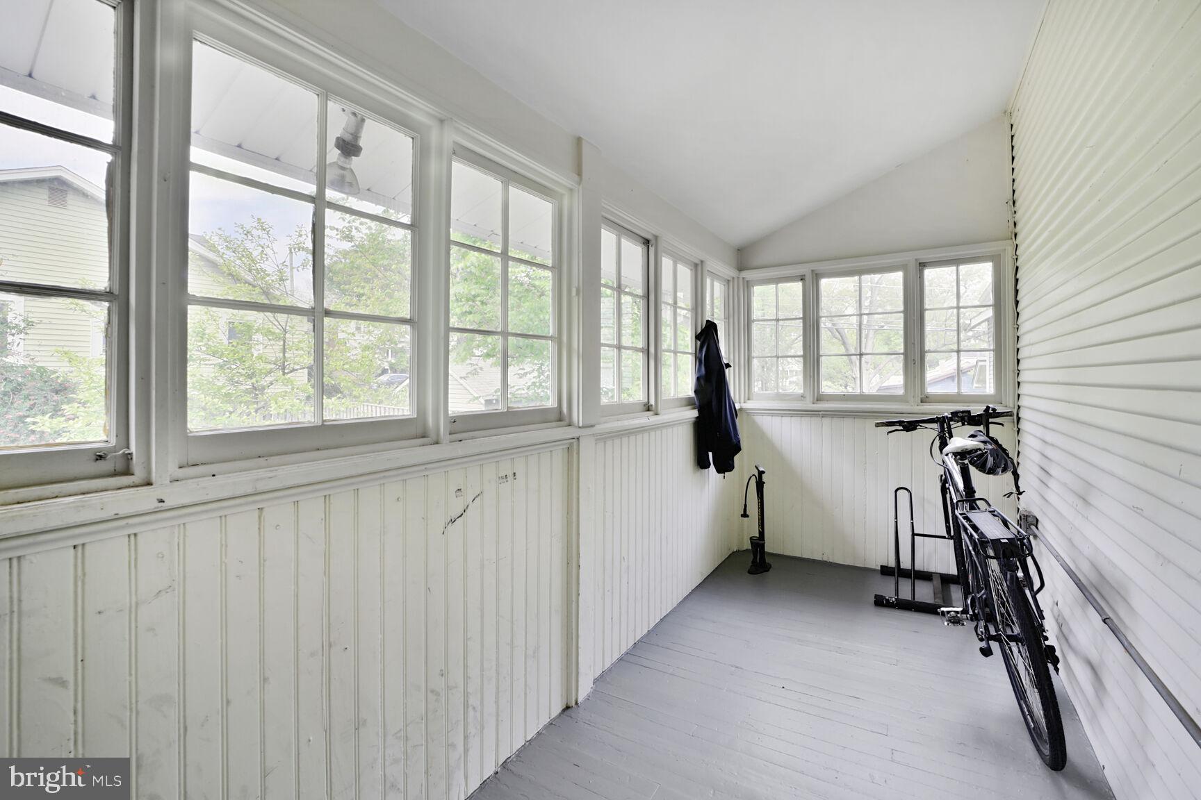 ELLAVILLE - Residential