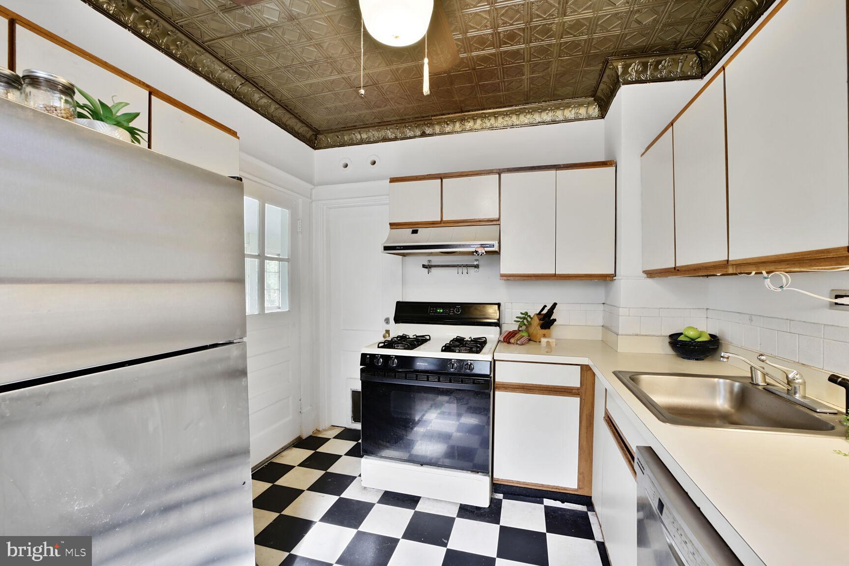 ELLAVILLE - Residential