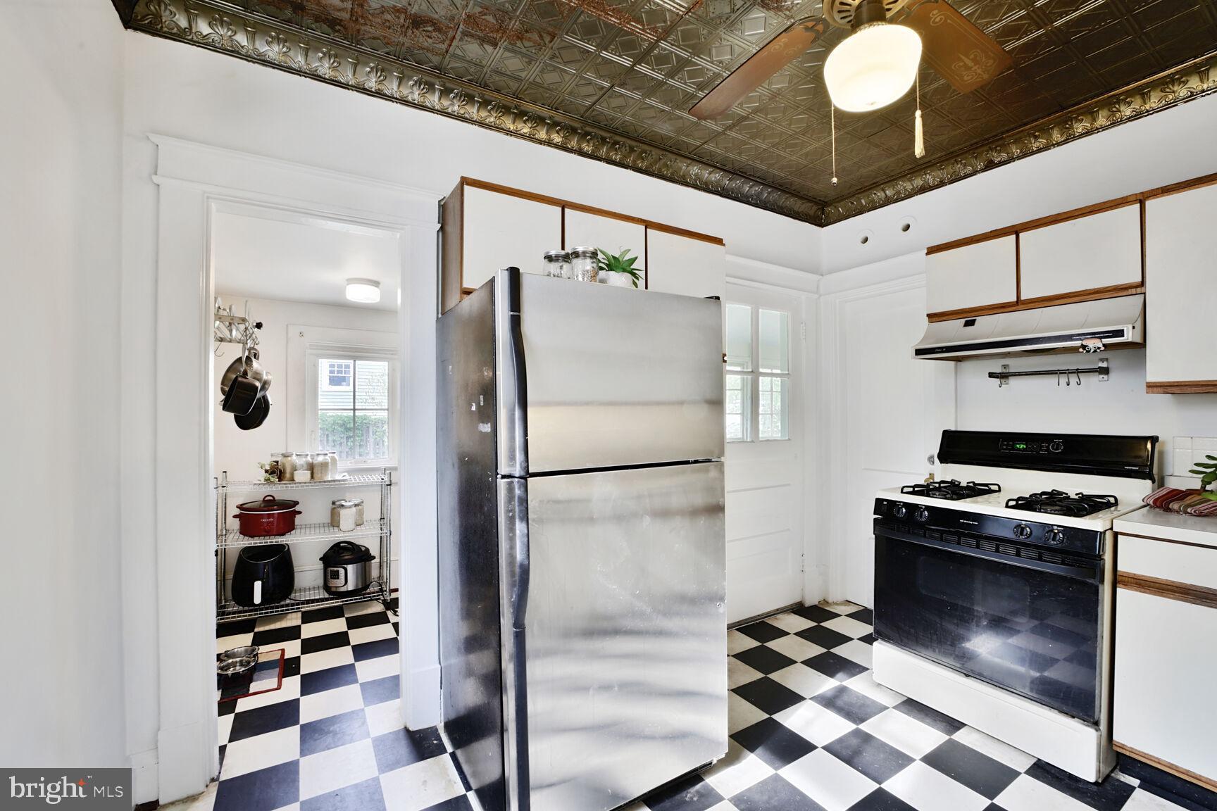 ELLAVILLE - Residential