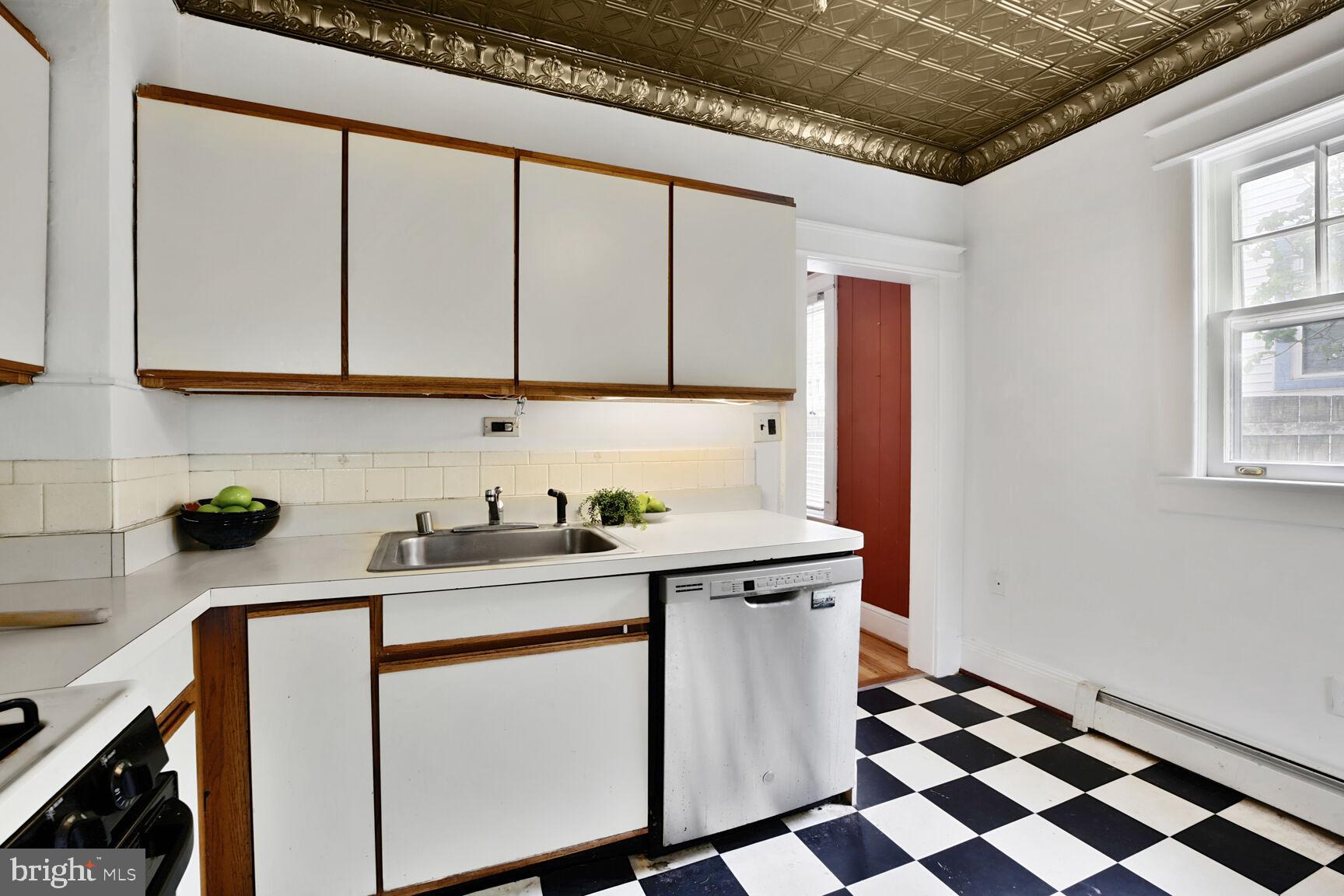 ELLAVILLE - Residential