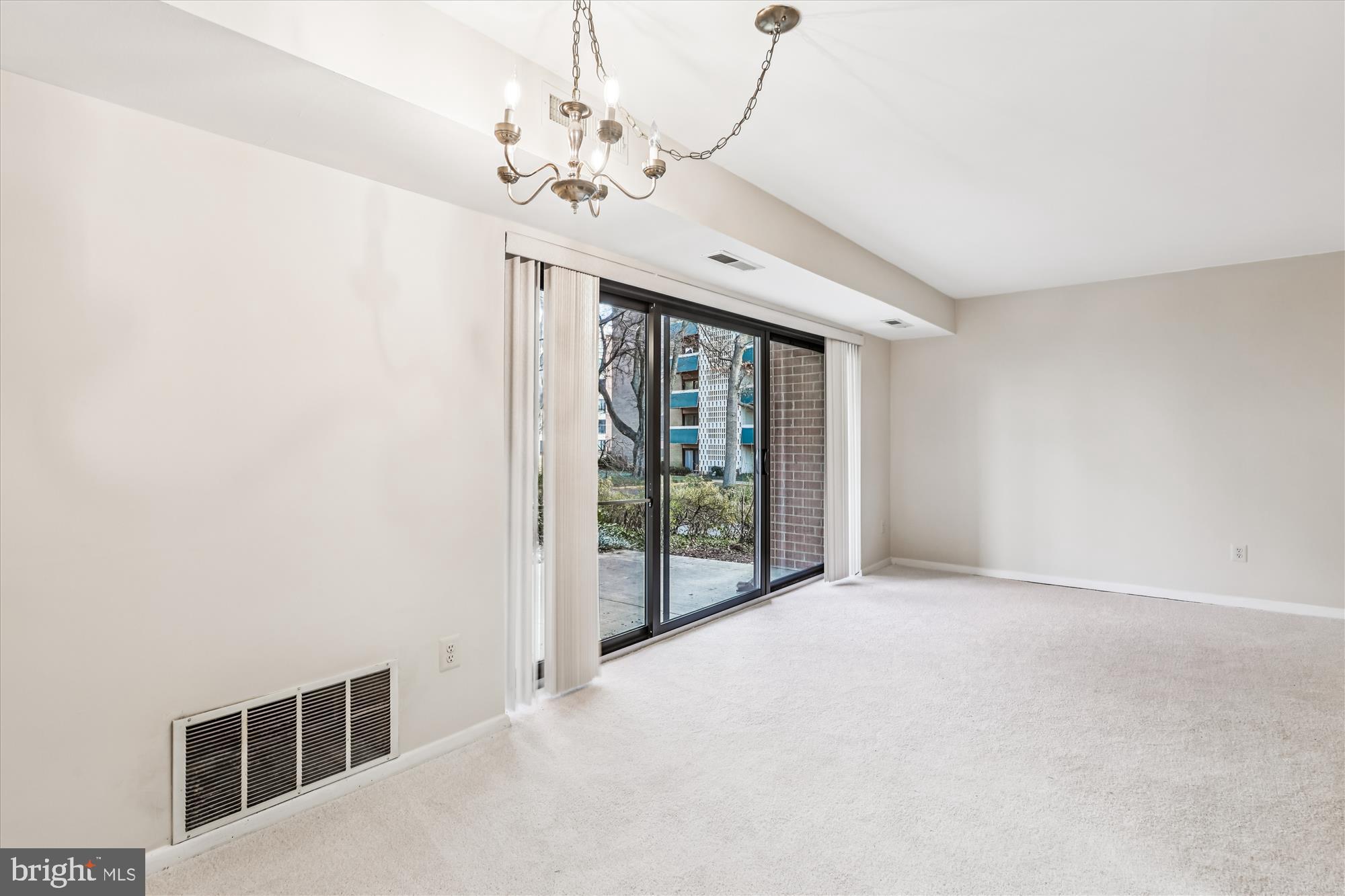 LAFAYETTE PARK CONDOMINIUM - Residential