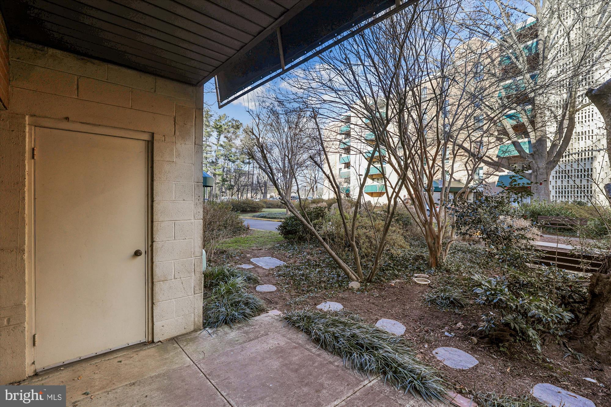 LAFAYETTE PARK CONDOMINIUM - Residential