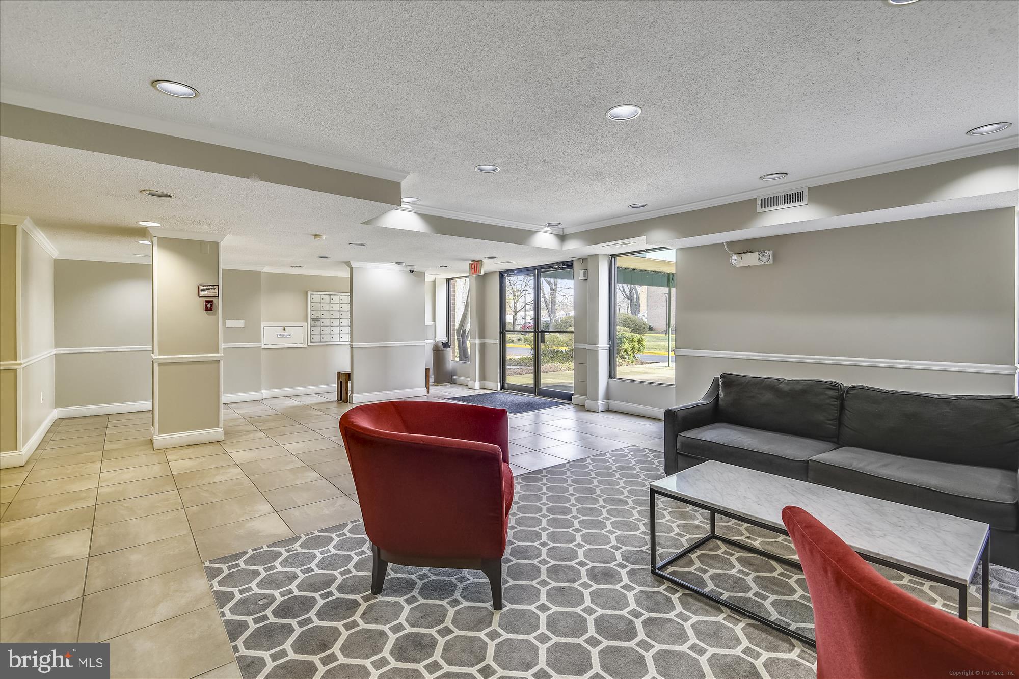 LAFAYETTE PARK CONDOMINIUM - Residential