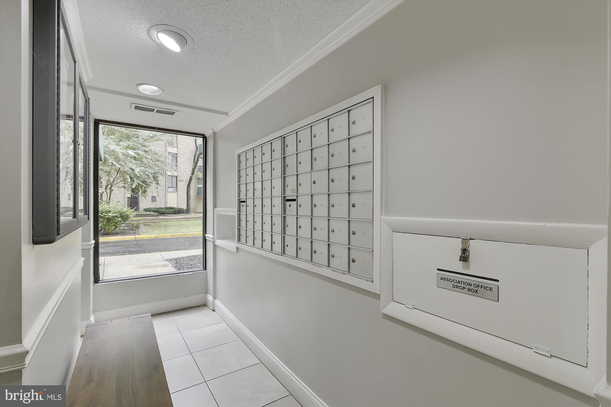 LAFAYETTE PARK CONDOMINIUM - Residential