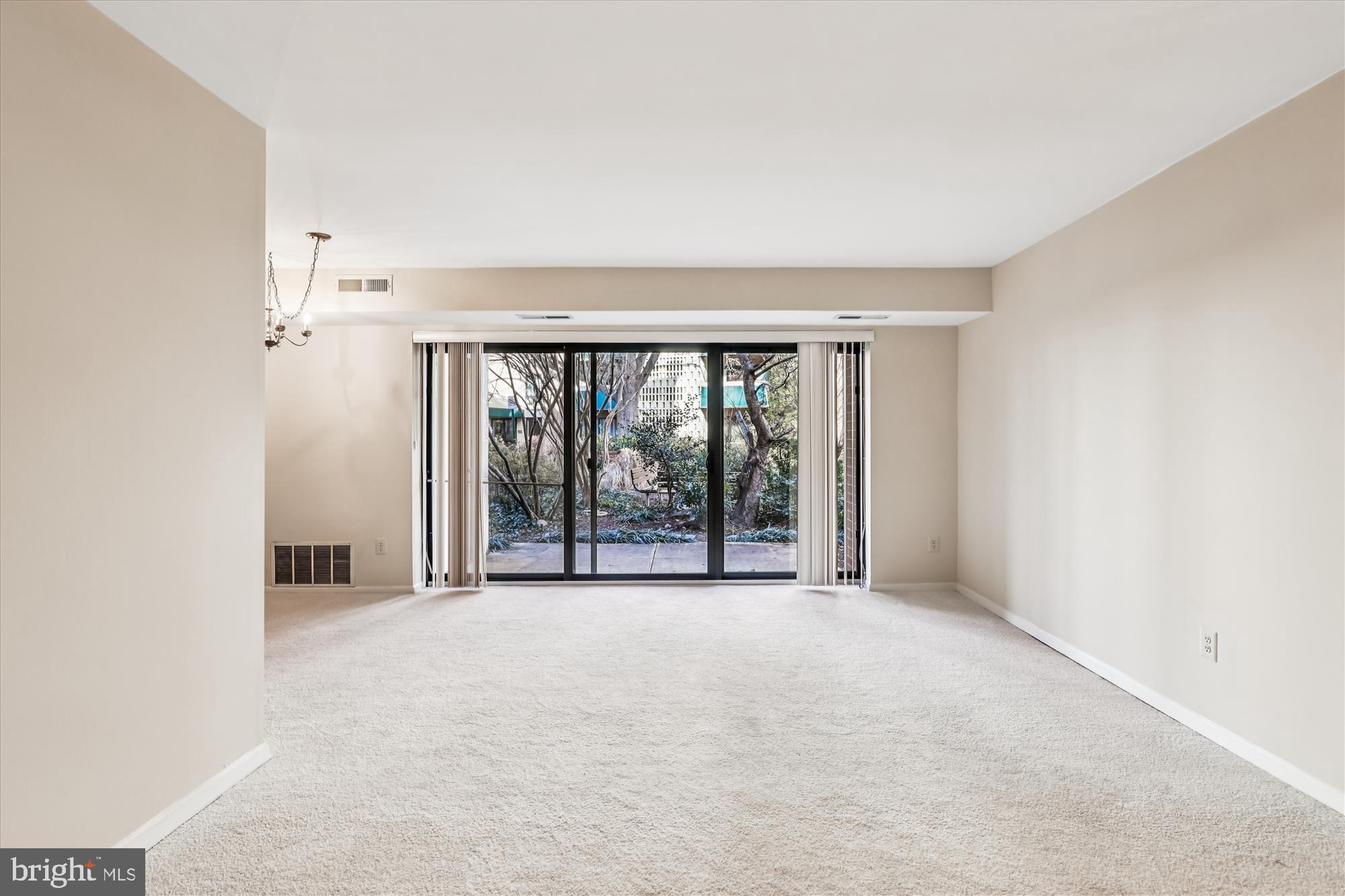 6147 LEESBURG PIKE 107