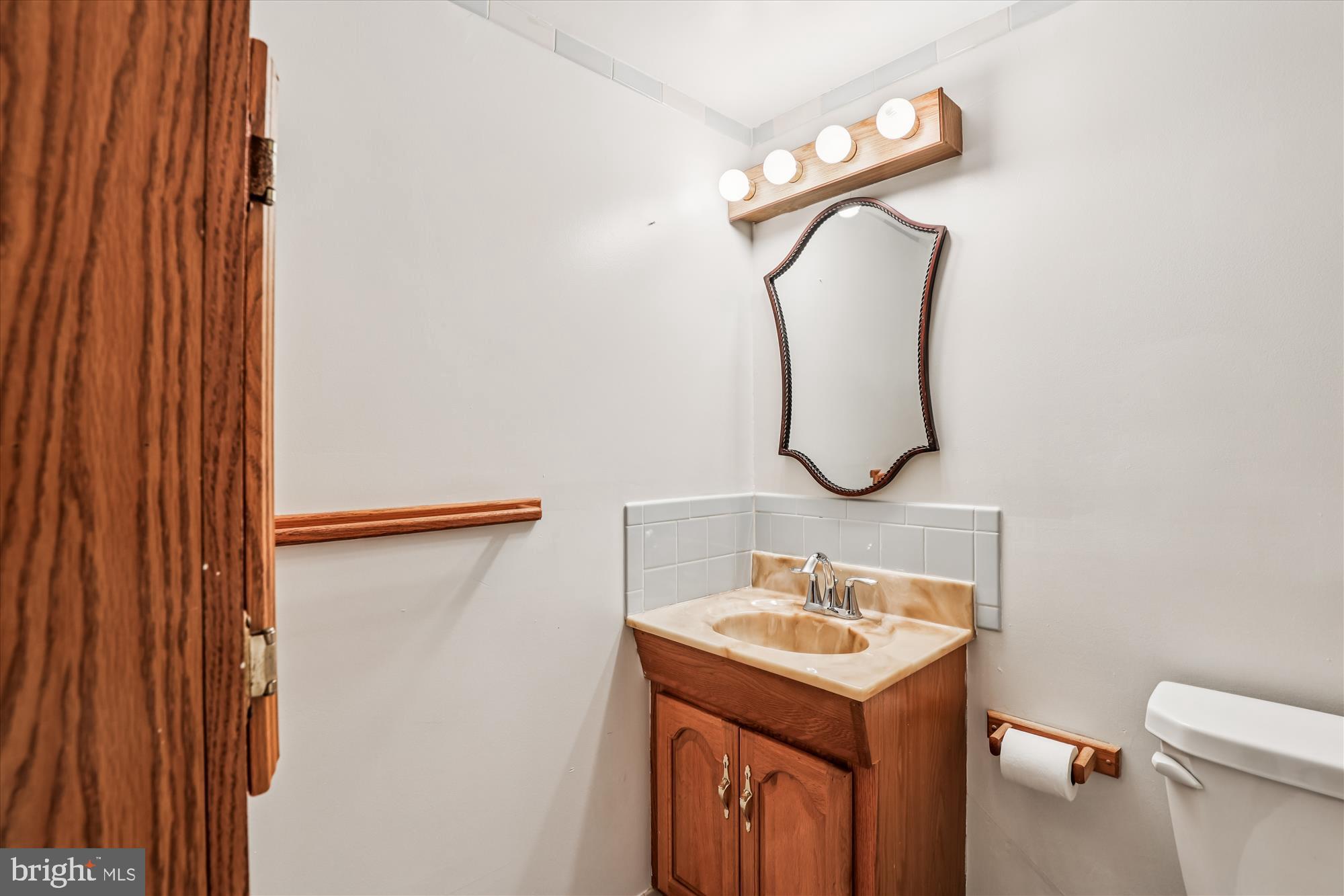 LAFAYETTE PARK CONDOMINIUM - Residential