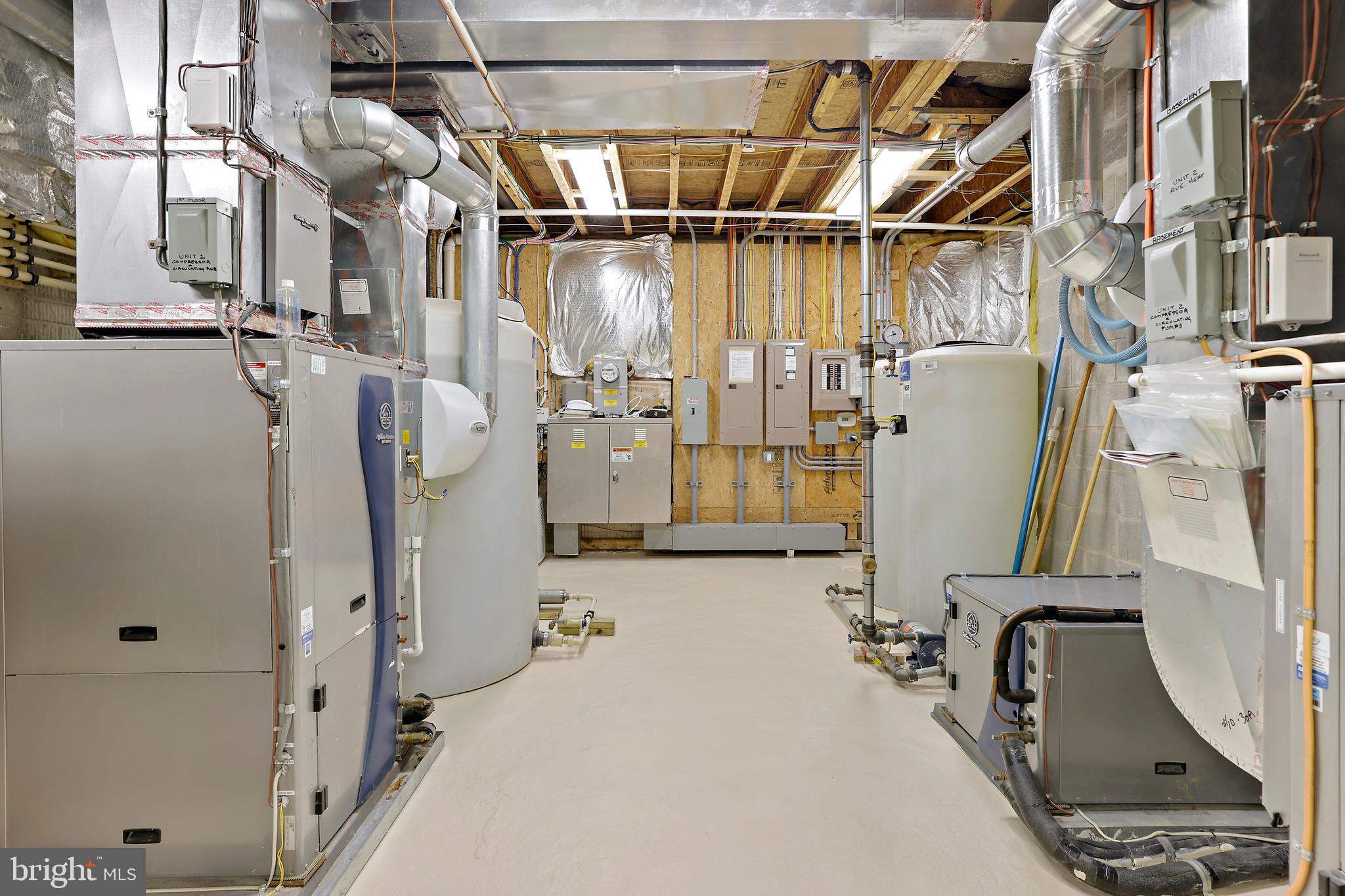 CAVES VALLEY GOLF CLUB - Residential