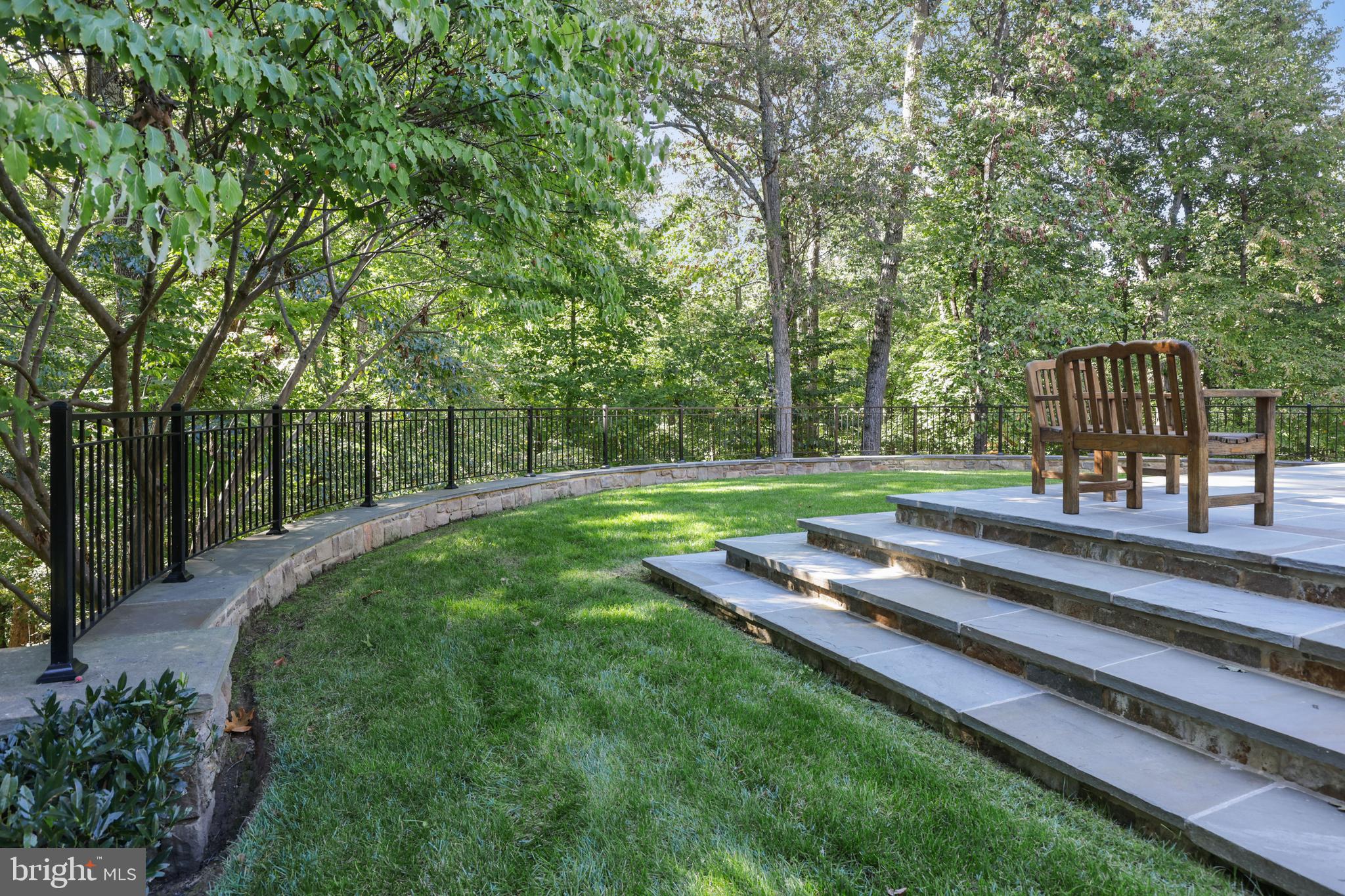 CAVES VALLEY GOLF CLUB - Residential