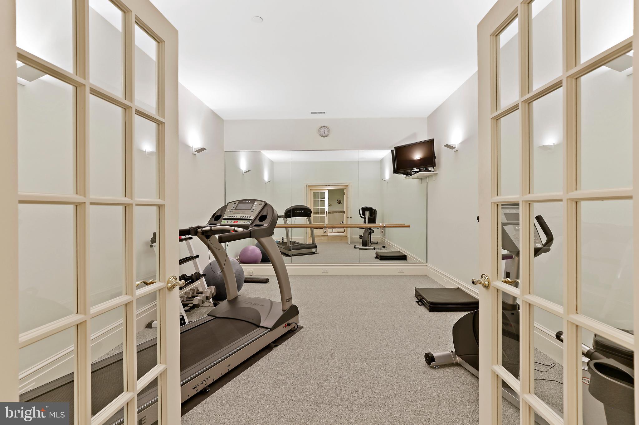 CAVES VALLEY GOLF CLUB - Residential