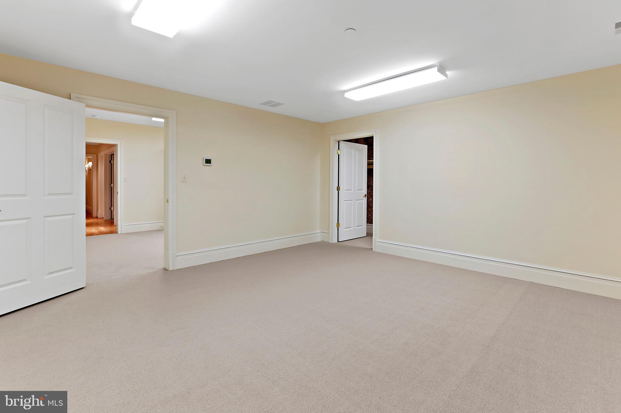 CAVES VALLEY GOLF CLUB - Residential