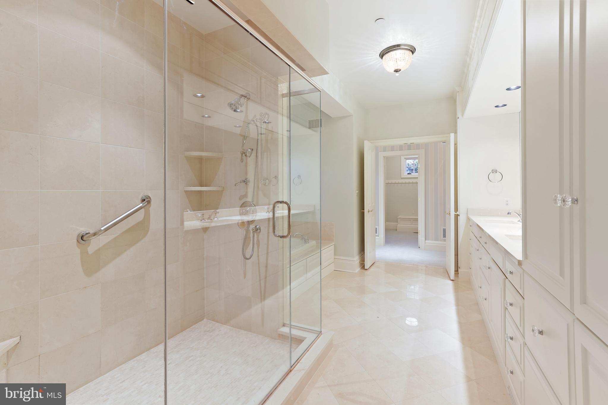 CAVES VALLEY GOLF CLUB - Residential