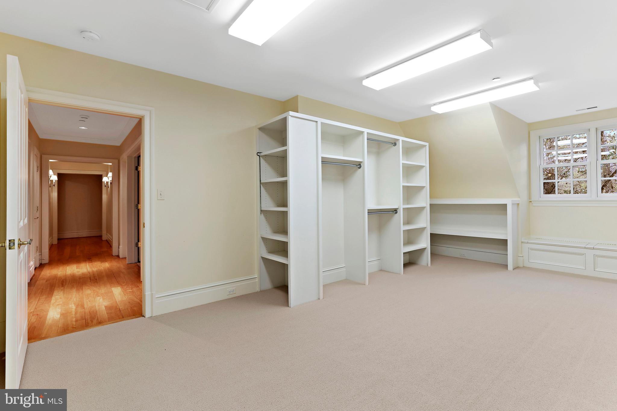 CAVES VALLEY GOLF CLUB - Residential