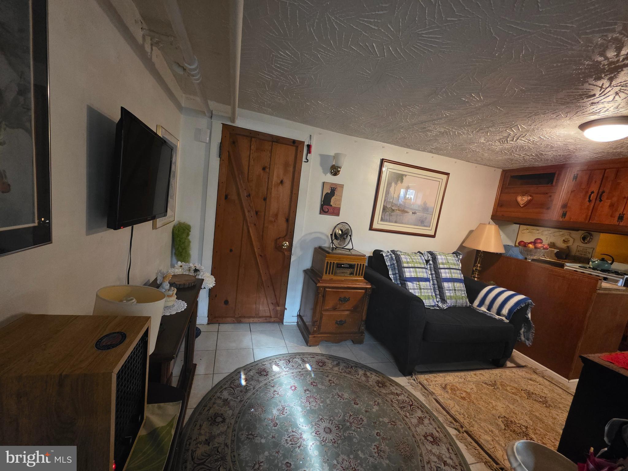 AVON PARK - Residential Lease