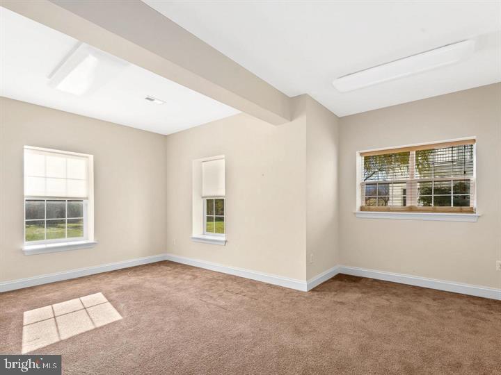 TUSCARORA CREEK - Residential Lease