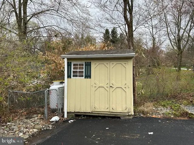 Media, Pennsylvania 19063, United States, 5 Bedrooms Bedrooms, ,3 BathroomsBathrooms,Residential,Active,105062