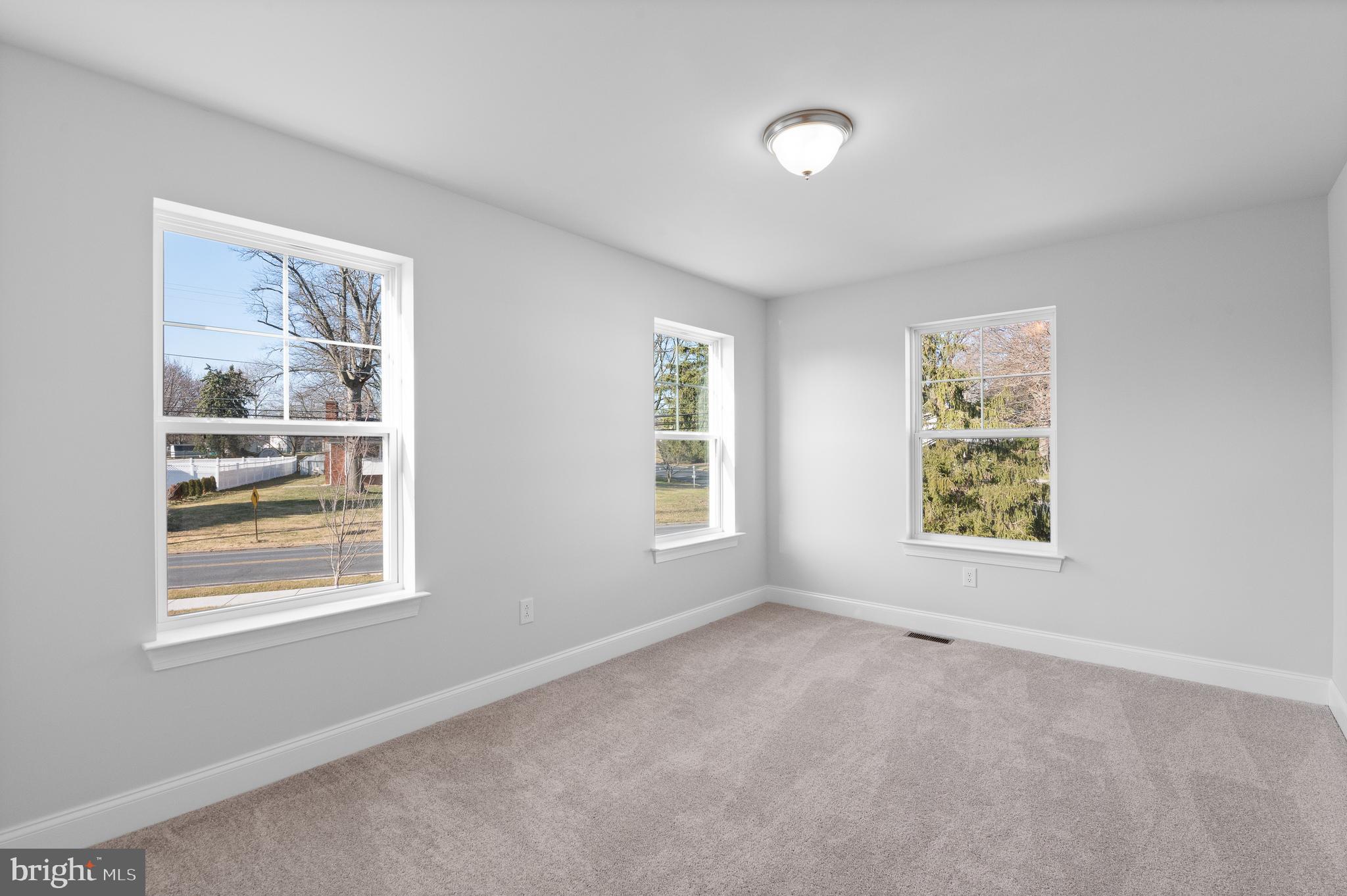 THE RESERVE AT OLD ARCH - Residential